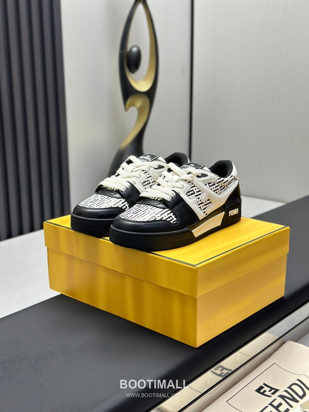 Fendi Match Suede Calfskin Leather Low Sneakers with FF Stitch Logo Rubber Sole Detail 펜디 매치 스웨이드 카프스킨 레더 로우 스니커즈 FF 스티치 로고 러버솔 디테일 3cm 1