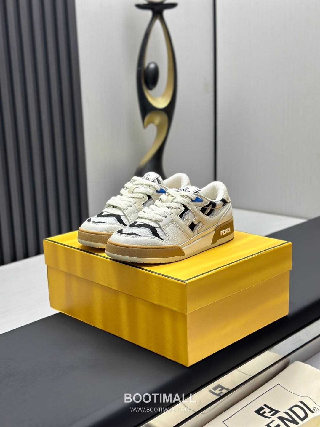 Fendi Match Suede Calfskin Leather Low Sneakers with FF Stitch Logo Rubber Sole Detail 펜디 매치 스웨이드 카프스킨 레더 로우 스니커즈 FF 스티치 로고 러버솔 디테일 3cm 1