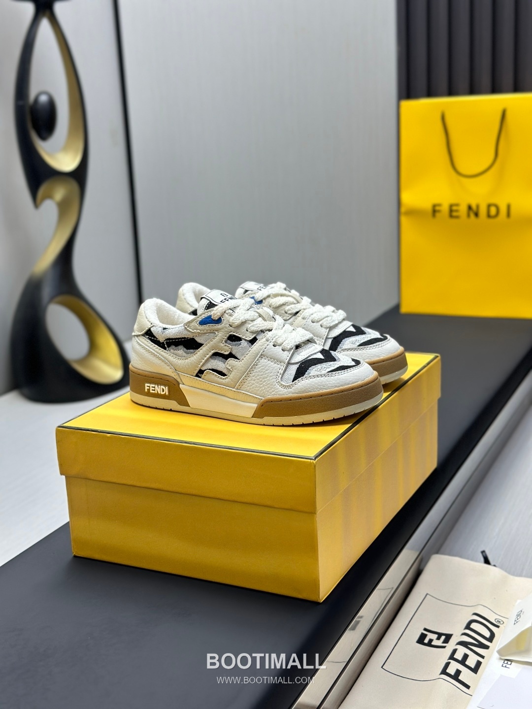 Fendi Match Suede Calfskin Leather Low Sneakers with FF Stitch Logo Rubber Sole Detail 펜디 매치 스웨이드 카프스킨 레더 로우 스니커즈 FF 스티치 로고 러버솔 디테일 3cm 2
