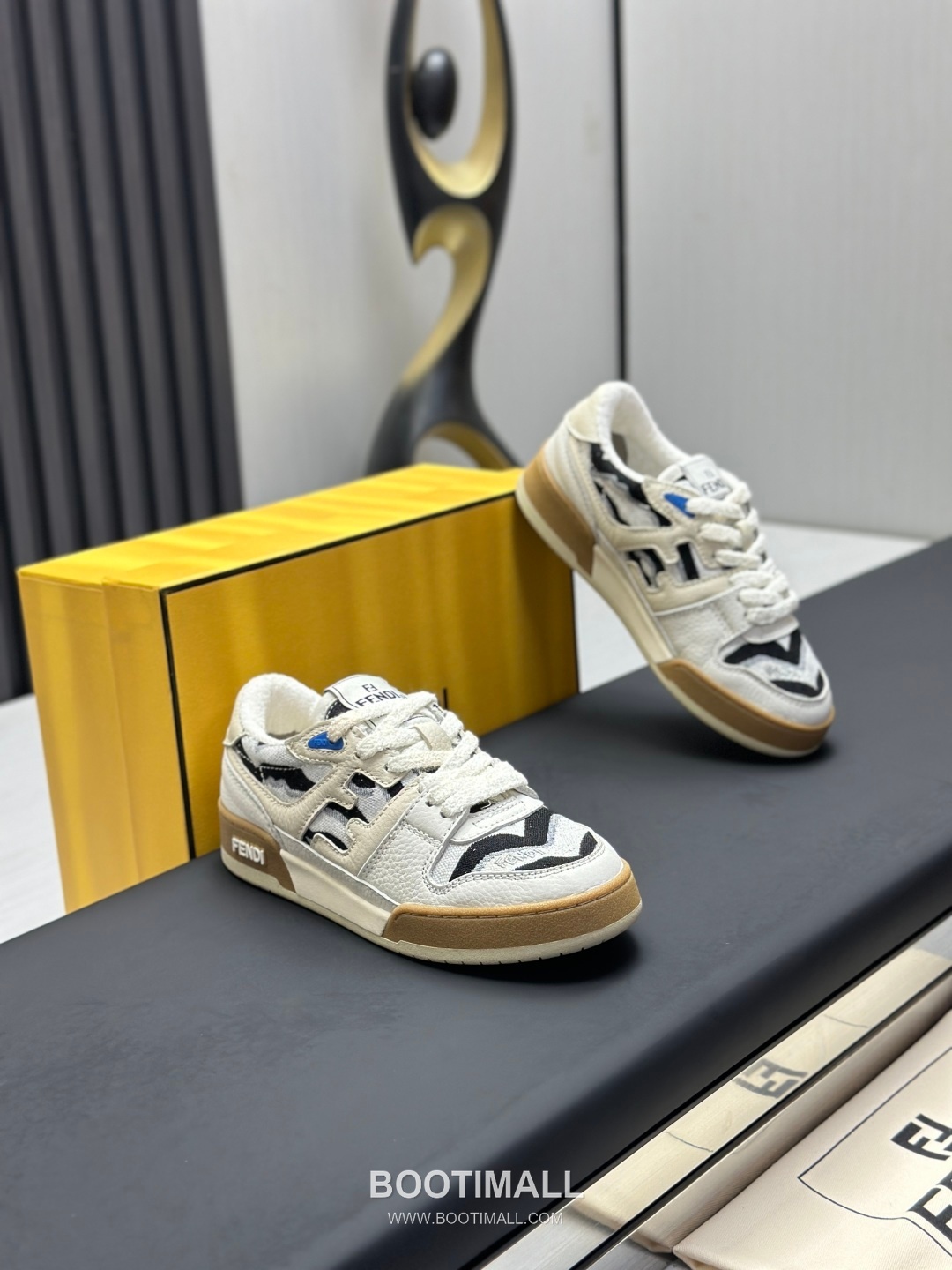 Fendi Match Suede Calfskin Leather Low Sneakers with FF Stitch Logo Rubber Sole Detail 펜디 매치 스웨이드 카프스킨 레더 로우 스니커즈 FF 스티치 로고 러버솔 디테일 3cm 3