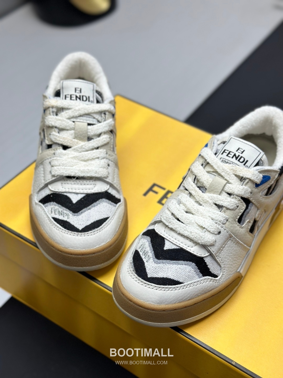 Fendi Match Suede Calfskin Leather Low Sneakers with FF Stitch Logo Rubber Sole Detail 펜디 매치 스웨이드 카프스킨 레더 로우 스니커즈 FF 스티치 로고 러버솔 디테일 3cm 5