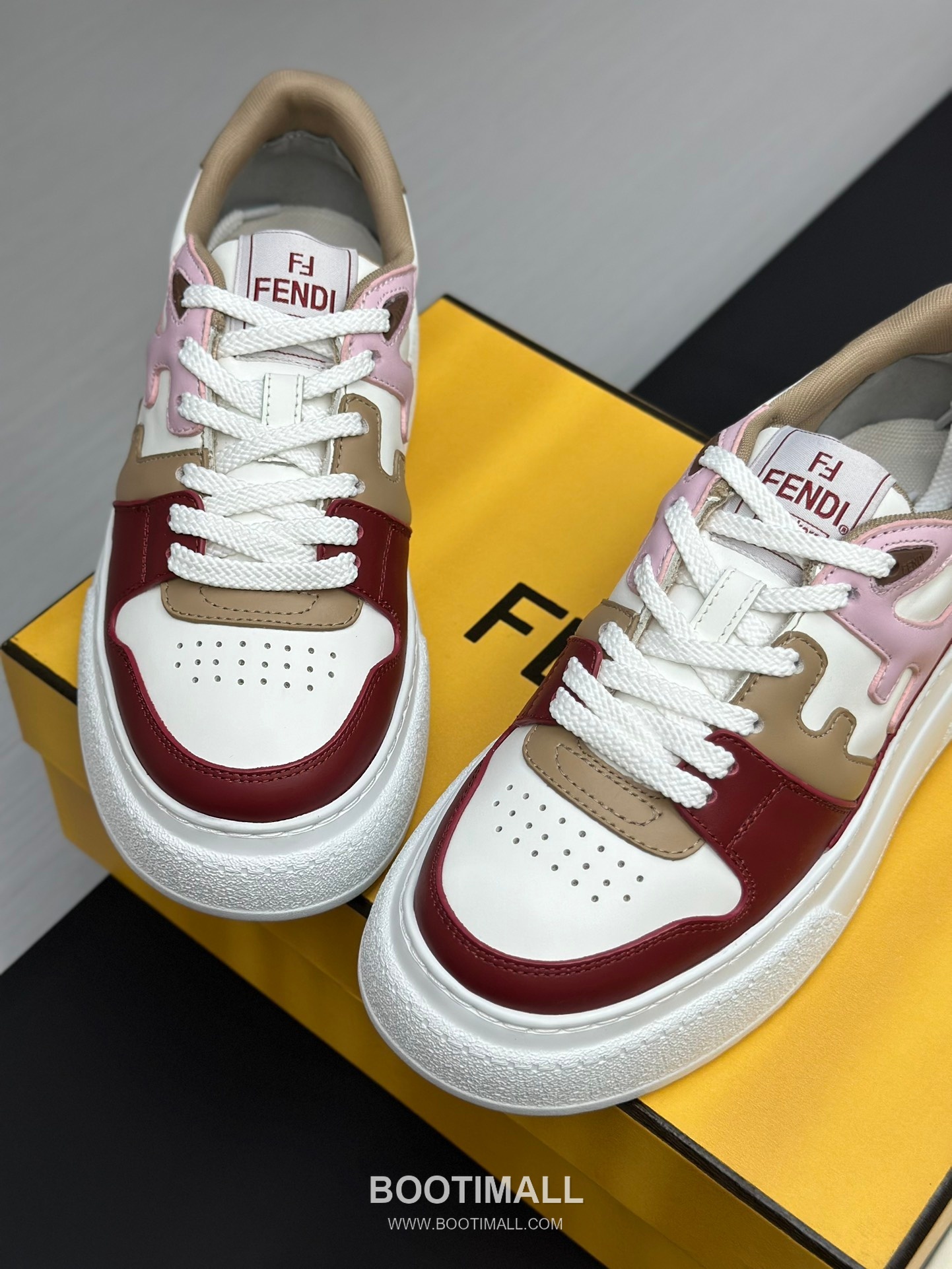 Fendi Match Suede Calfskin Platform Low Sneakers with FF Raised Logo Detail 펜디 매치 스웨이드 카프스킨 플랫폼 로우 스니커즈 FF 돌출 로고 디테일 5cm 5