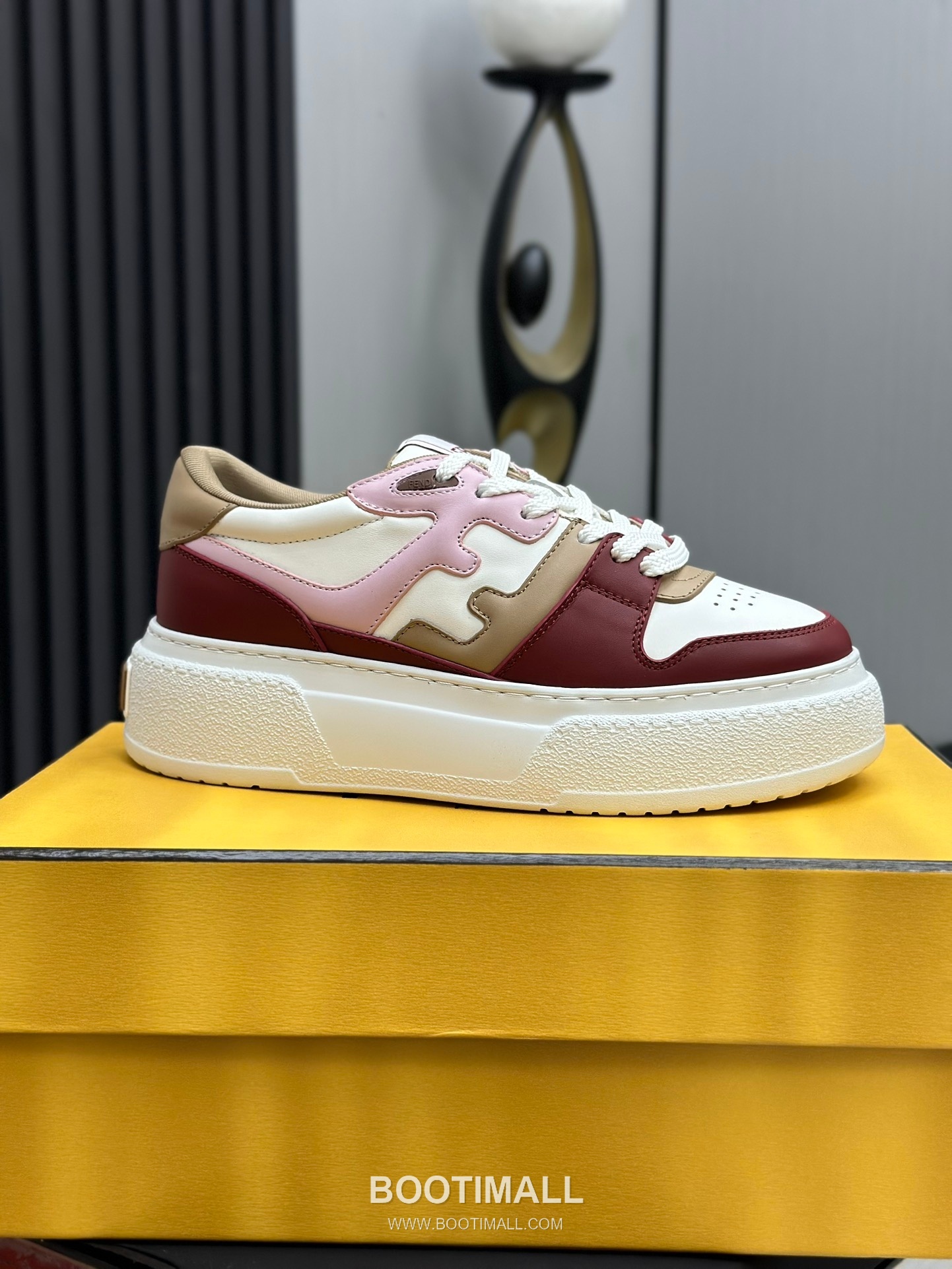 Fendi Match Suede Calfskin Platform Low Sneakers with FF Raised Logo Detail 펜디 매치 스웨이드 카프스킨 플랫폼 로우 스니커즈 FF 돌출 로고 디테일 5cm 9