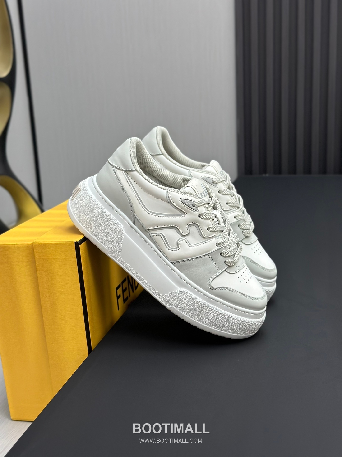 Fendi Match Suede Calfskin Platform Low Sneakers with FF Raised Logo Detail 펜디 매치 스웨이드 카프스킨 플랫폼 로우 스니커즈 FF 돌출 로고 디테일 5cm 4