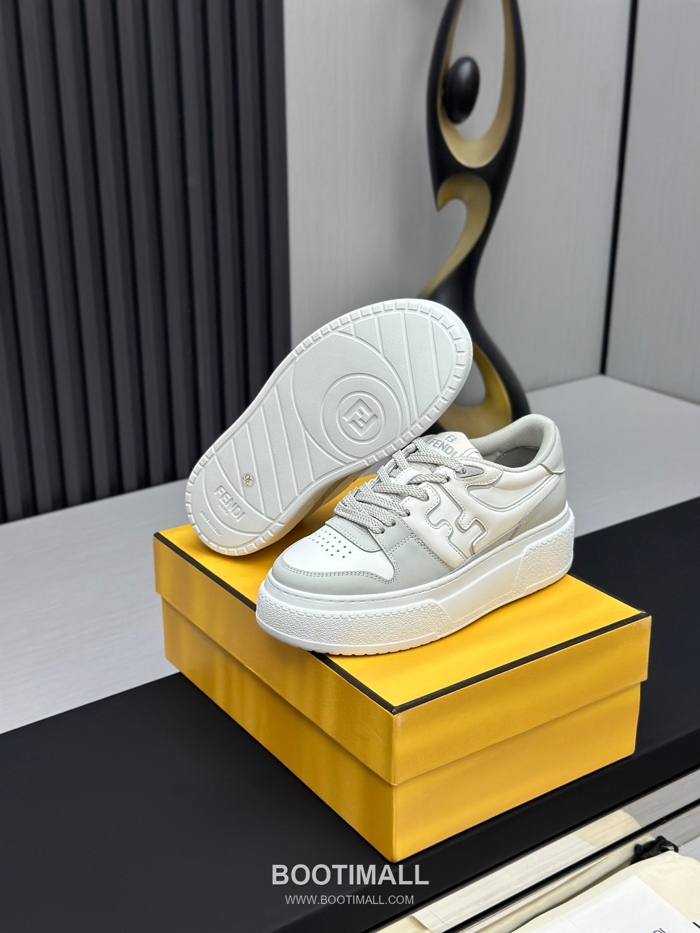 Fendi Match Suede Calfskin Platform Low Sneakers with FF Raised Logo Detail 펜디 매치 스웨이드 카프스킨 플랫폼 로우 스니커즈 FF 돌출 로고 디테일 5cm 6