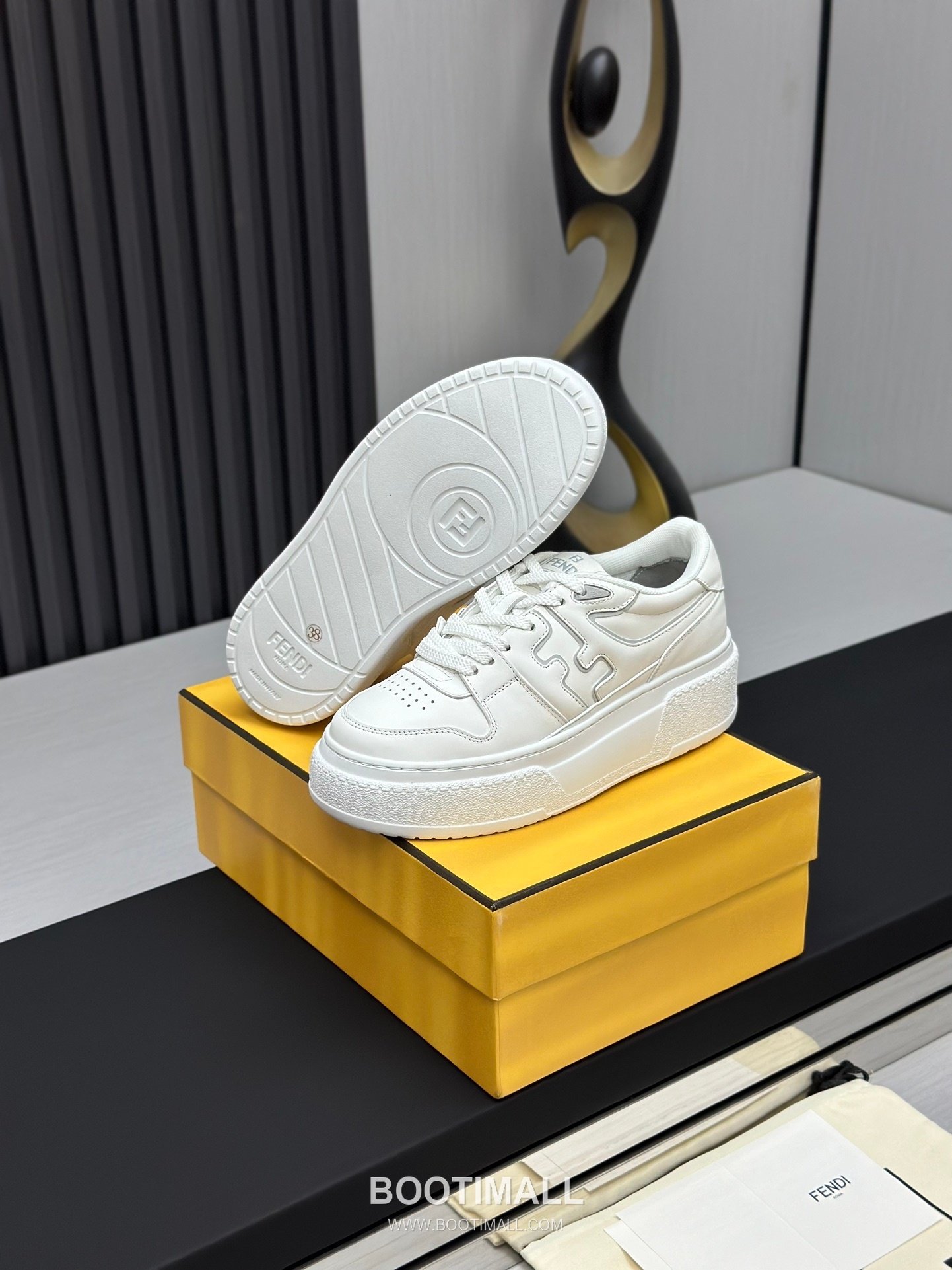 Fendi Match Suede Calfskin Platform Low Sneakers with FF Raised Logo Detail 펜디 매치 스웨이드 카프스킨 플랫폼 로우 스니커즈 FF 돌출 로고 디테일 5cm 6