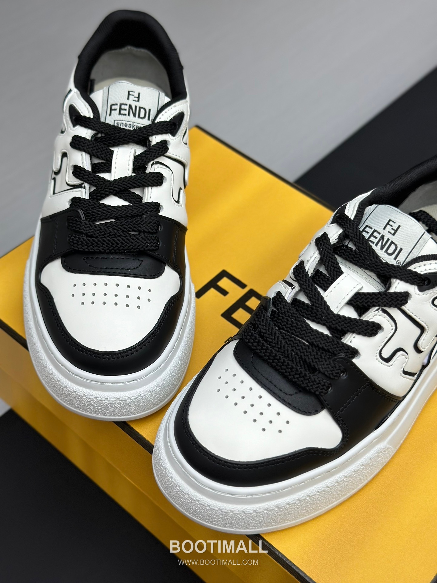 Fendi Match Suede Calfskin Platform Low Sneakers with FF Raised Logo Detail 펜디 매치 스웨이드 카프스킨 플랫폼 로우 스니커즈 FF 돌출 로고 디테일 5cm 5