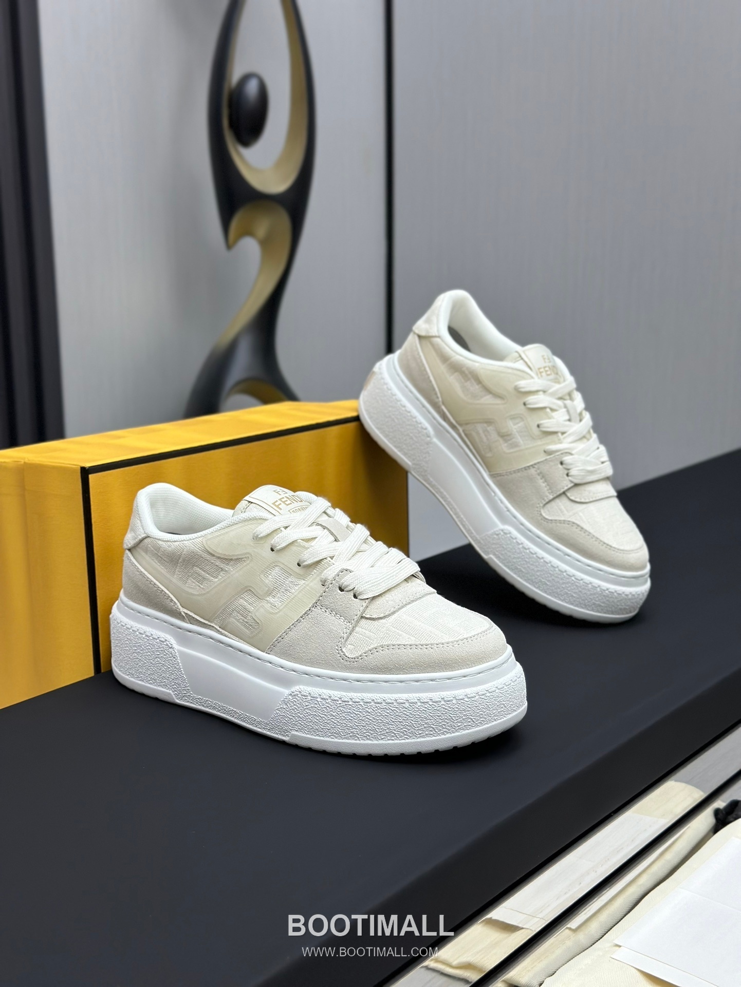 Fendi Match Suede Calfskin Platform Low Sneakers with FF Raised Logo Detail 펜디 매치 스웨이드 카프스킨 플랫폼 로우 스니커즈 FF 돌출 로고 디테일 5cm 3