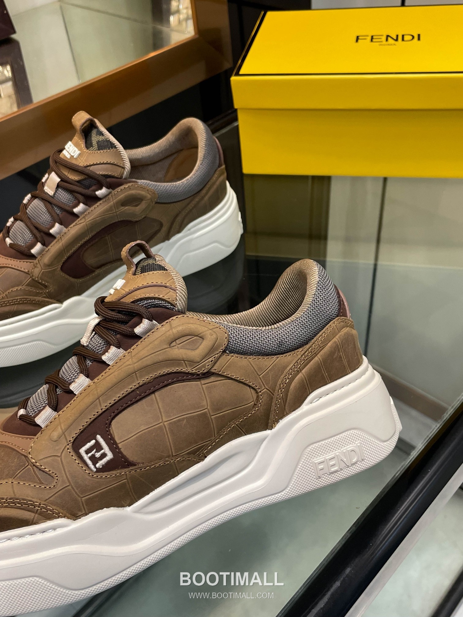 Fendi Force Full Grain Leather Platform Low Sneakers with FF Jacquard Logo Detail 펜디 포스 풀그레인 레더 플랫폼 로우 스니커즈 FF 자카드 로고 디테일 5cm 8