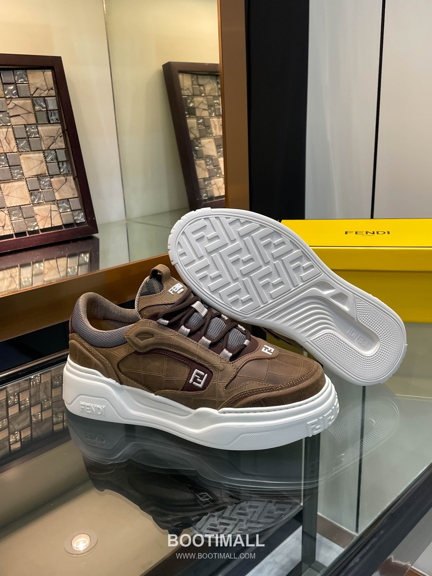 Fendi Force Full Grain Leather Platform Low Sneakers with FF Jacquard Logo Detail 펜디 포스 풀그레인 레더 플랫폼 로우 스니커즈 FF 자카드 로고 디테일 5cm 9