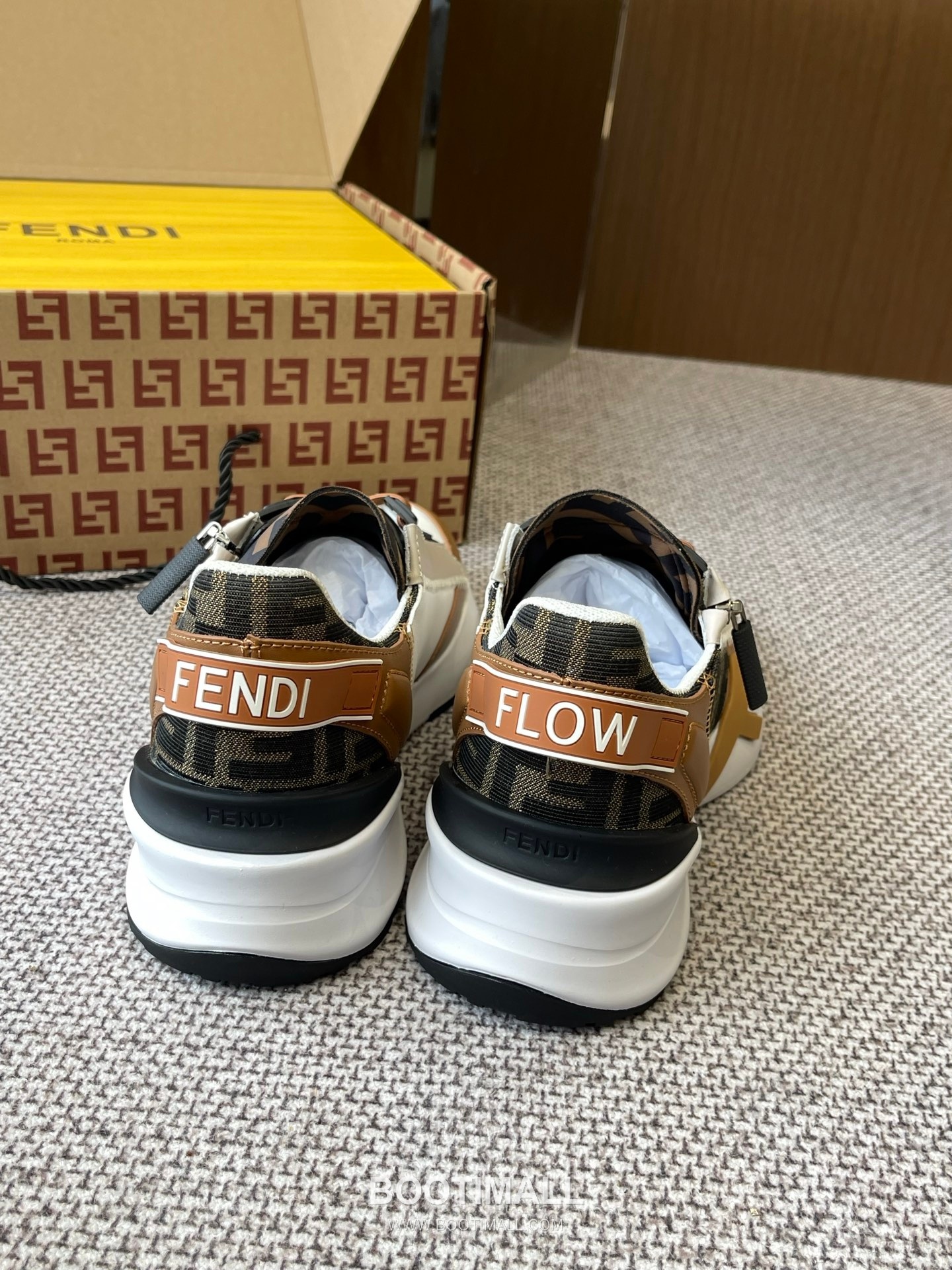 Fendi Flow Suede Mesh Slip-On Sneakers with Elastic Band Side Zip EVA Sole Detail 펜디 플로우 스웨이드 메쉬 슬립온 스니커즈 엘라스틱 밴드 사이드 지퍼 EVA 솔 디테일 3cm 9