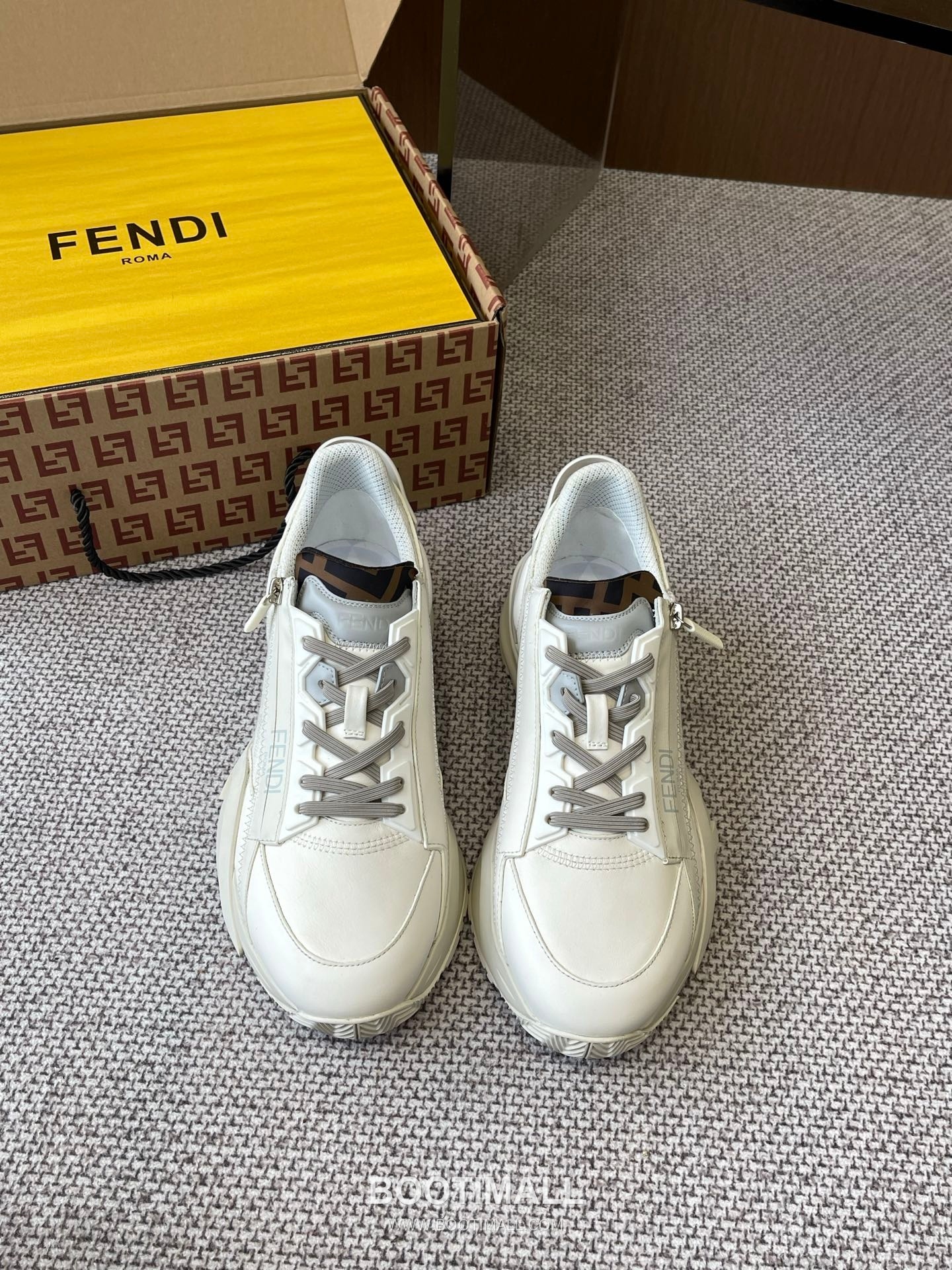 Fendi Flow Suede Mesh Slip-On Sneakers with Elastic Band Side Zip EVA Sole Detail 펜디 플로우 스웨이드 메쉬 슬립온 스니커즈 엘라스틱 밴드 사이드 지퍼 EVA 솔 디테일 3cm 1