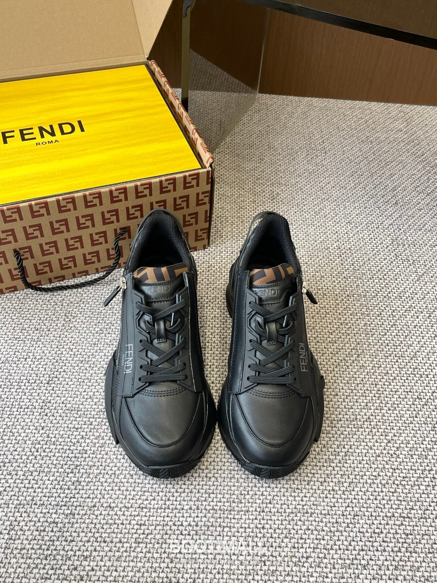 Fendi Flow Suede Mesh Slip-On Sneakers with Elastic Band Side Zip EVA Sole Detail 펜디 플로우 스웨이드 메쉬 슬립온 스니커즈 엘라스틱 밴드 사이드 지퍼 EVA 솔 디테일 3cm 1