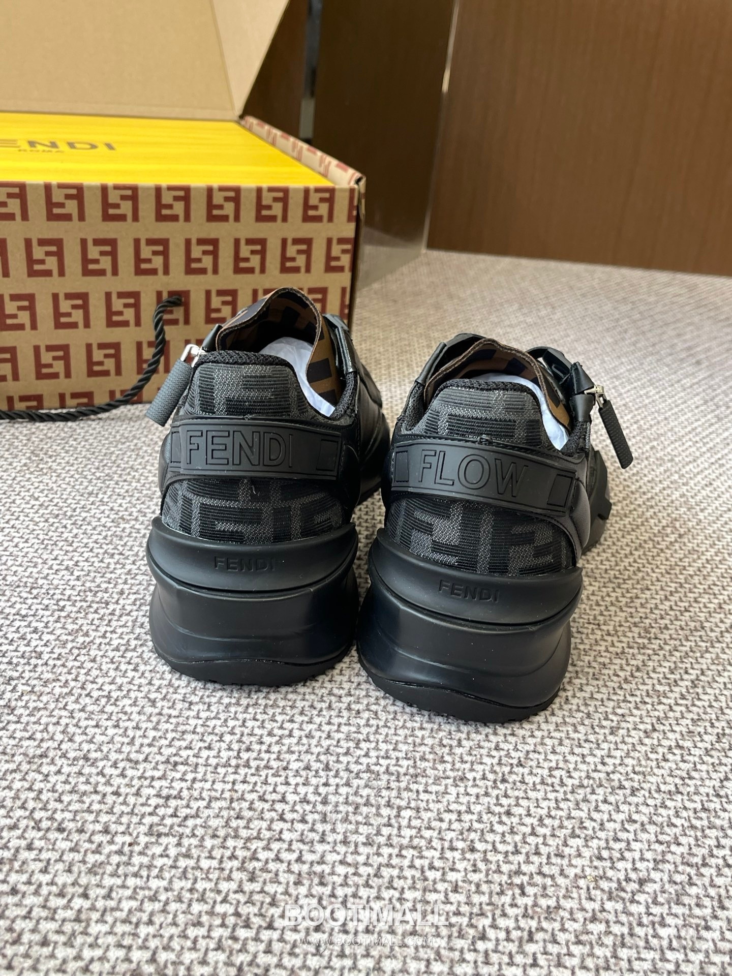 Fendi Flow Suede Mesh Slip-On Sneakers with Elastic Band Side Zip EVA Sole Detail 펜디 플로우 스웨이드 메쉬 슬립온 스니커즈 엘라스틱 밴드 사이드 지퍼 EVA 솔 디테일 3cm 9