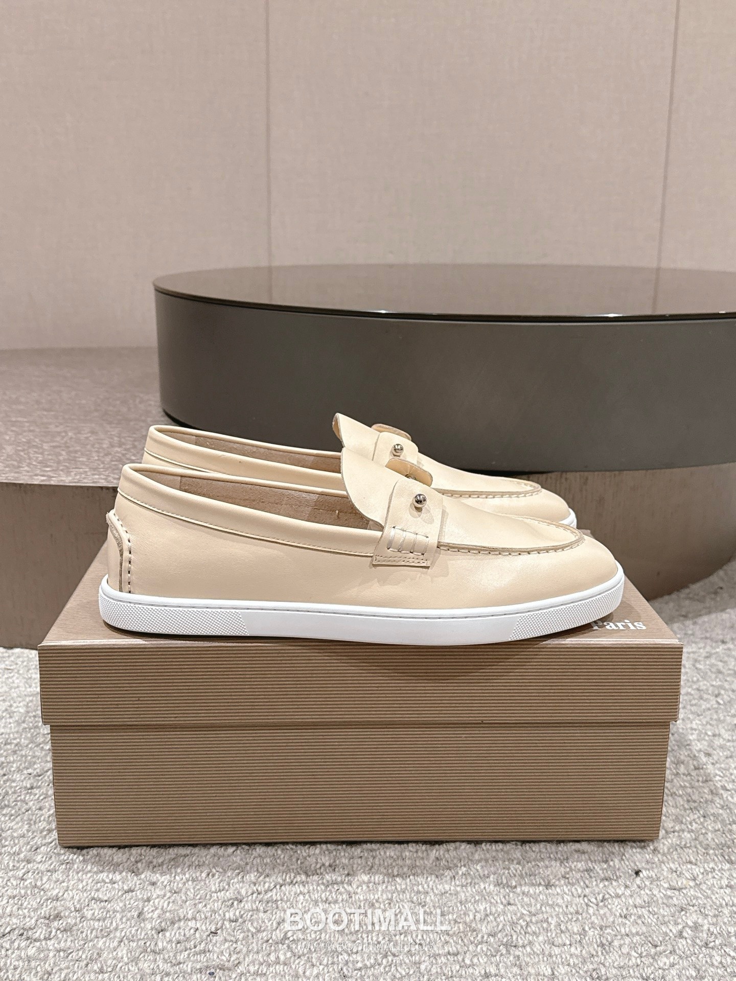 Christian Louboutin Chambeliboat Calfskin Leather Loafer with Metal Buckle Strap Rubber Sole Detail 크리스찬루부탱 샴벨리보트 카프스킨 레더 로퍼 메탈 버클 스트랩 러버솔 디테일 3cm 2