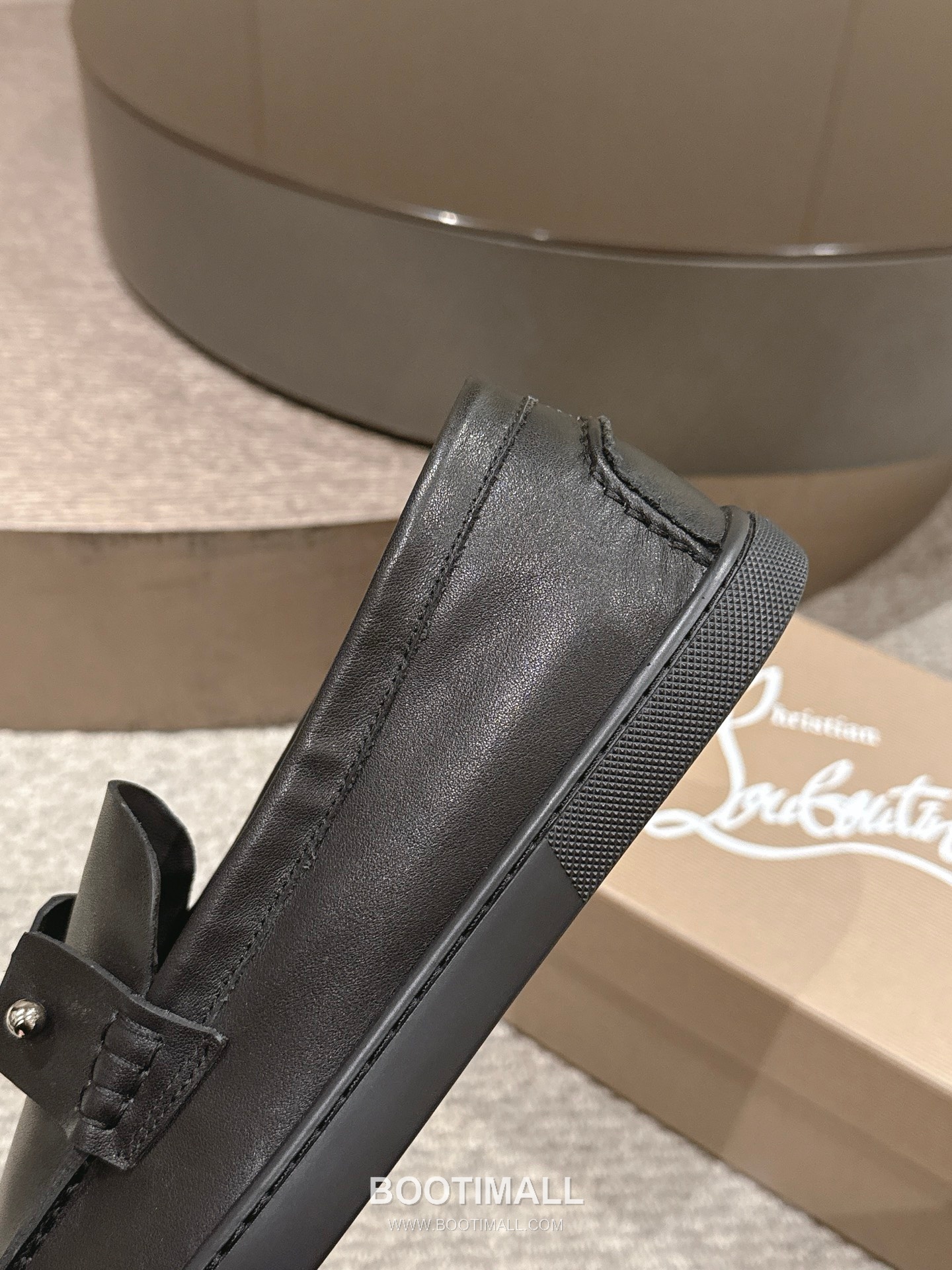 Christian Louboutin Chambeliboat Calfskin Leather Loafer with Metal Buckle Strap Rubber Sole Detail 크리스찬루부탱 샴벨리보트 카프스킨 레더 로퍼 메탈 버클 스트랩 러버솔 디테일 3cm 8