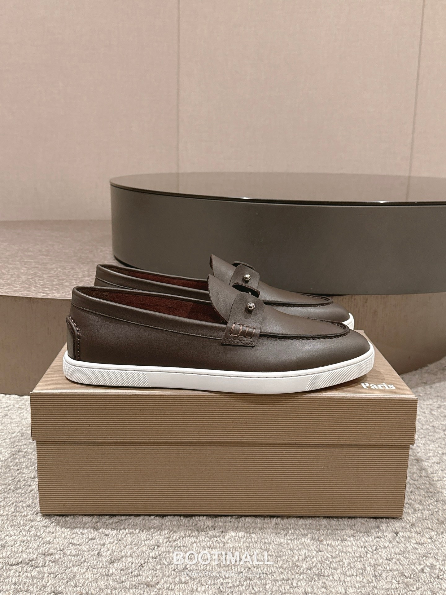 Christian Louboutin Chambeliboat Calfskin Leather Loafer with Metal Buckle Strap Rubber Sole Detail 크리스찬루부탱 샴벨리보트 카프스킨 레더 로퍼 메탈 버클 스트랩 러버솔 디테일 3cm 2