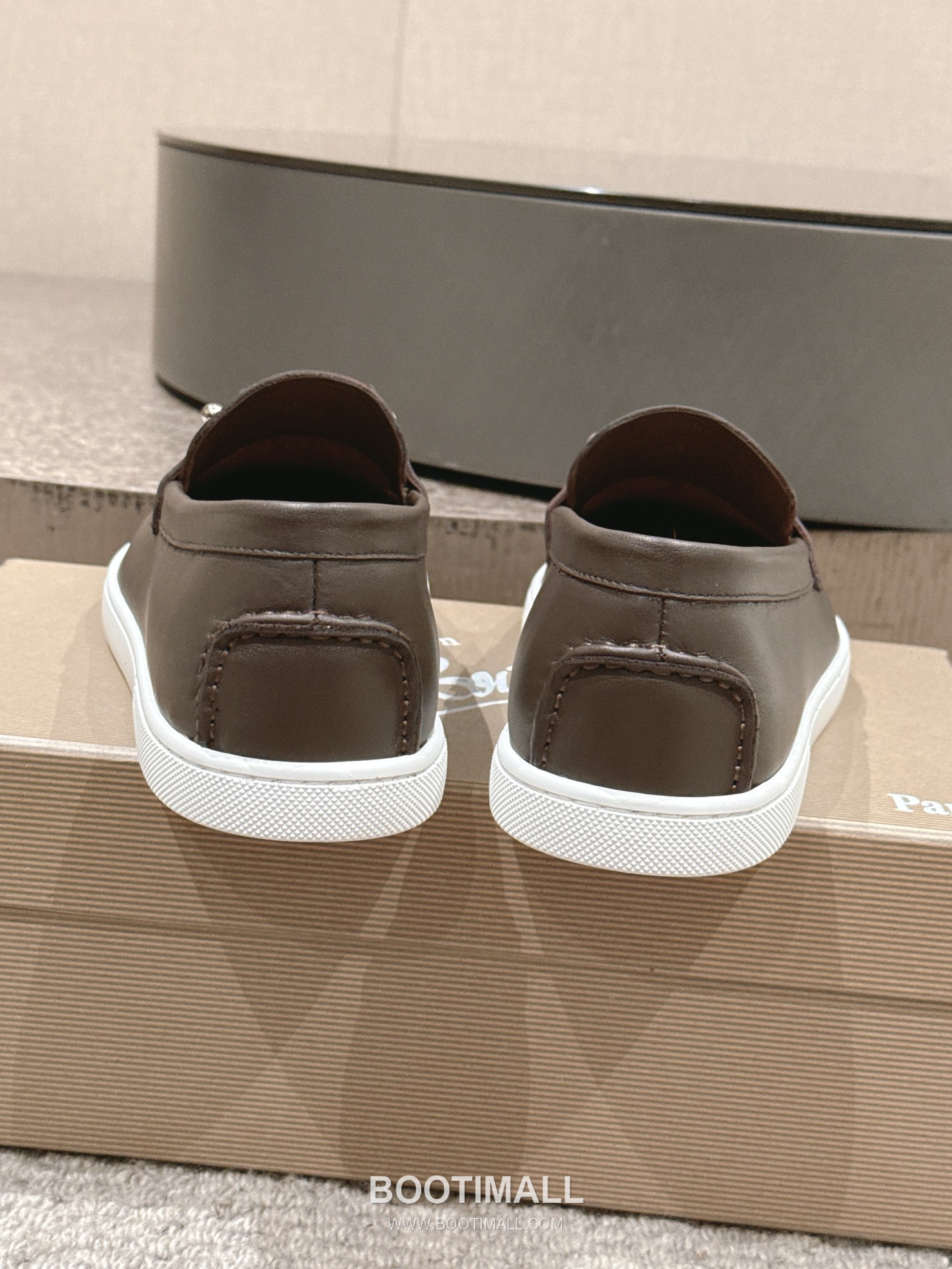 Christian Louboutin Chambeliboat Calfskin Leather Loafer with Metal Buckle Strap Rubber Sole Detail 크리스찬루부탱 샴벨리보트 카프스킨 레더 로퍼 메탈 버클 스트랩 러버솔 디테일 3cm 4