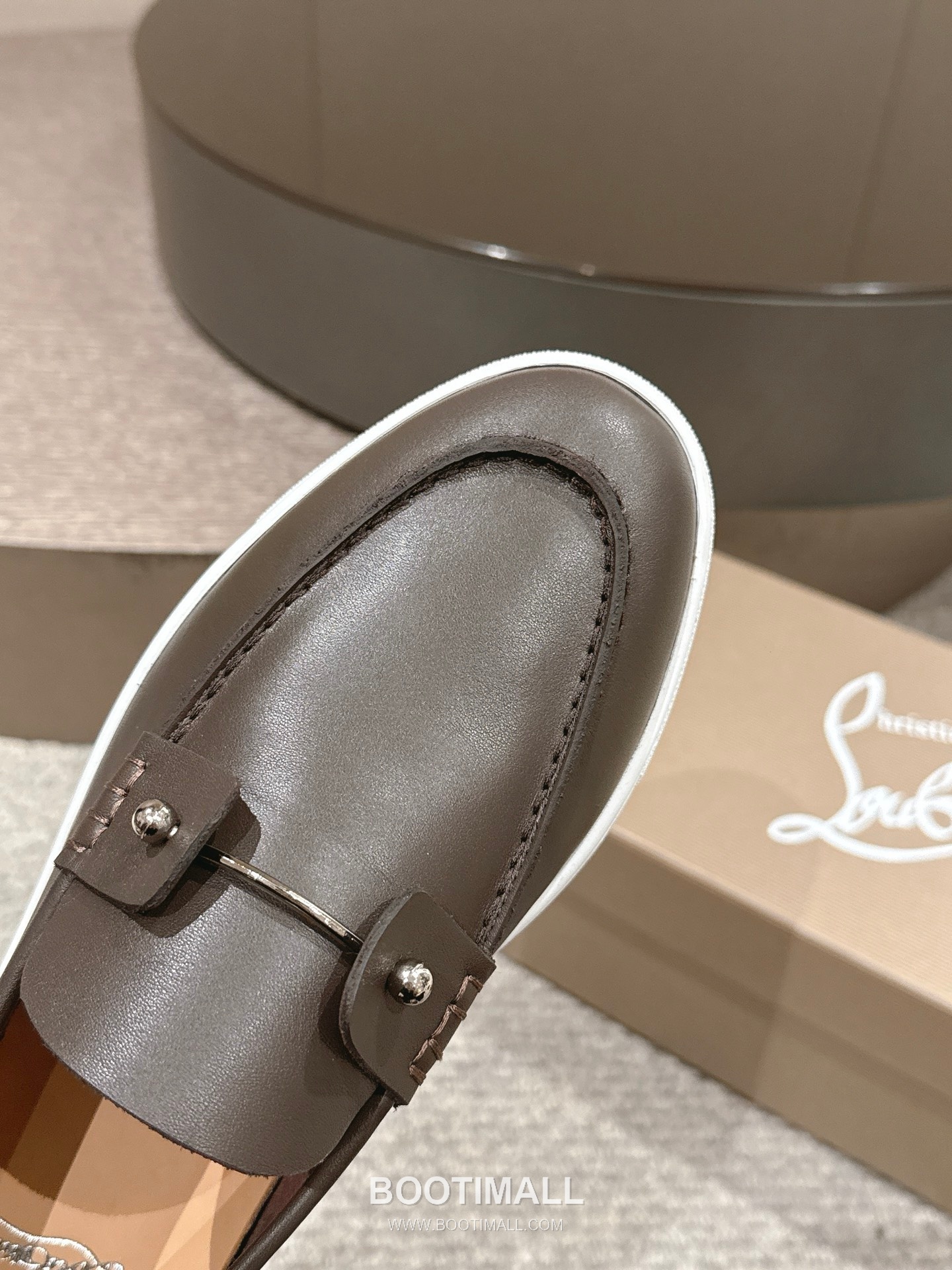 Christian Louboutin Chambeliboat Calfskin Leather Loafer with Metal Buckle Strap Rubber Sole Detail 크리스찬루부탱 샴벨리보트 카프스킨 레더 로퍼 메탈 버클 스트랩 러버솔 디테일 3cm 7
