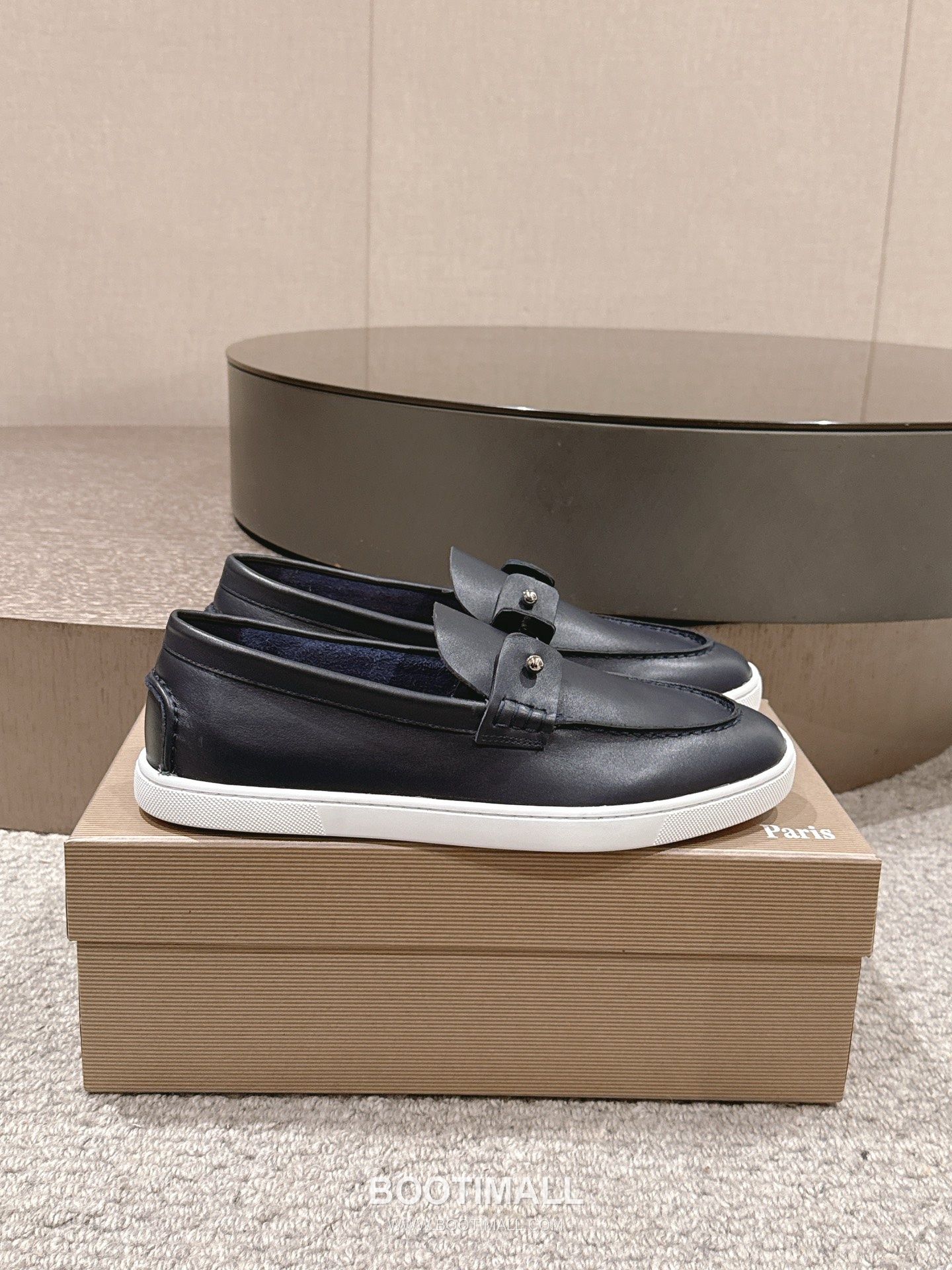 Christian Louboutin Chambeliboat Calfskin Leather Loafer with Metal Buckle Strap Rubber Sole Detail 크리스찬루부탱 샴벨리보트 카프스킨 레더 로퍼 메탈 버클 스트랩 러버솔 디테일 3cm 2