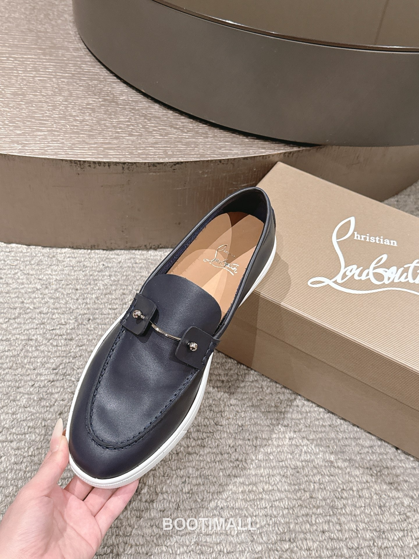 Christian Louboutin Chambeliboat Calfskin Leather Loafer with Metal Buckle Strap Rubber Sole Detail 크리스찬루부탱 샴벨리보트 카프스킨 레더 로퍼 메탈 버클 스트랩 러버솔 디테일 3cm 6