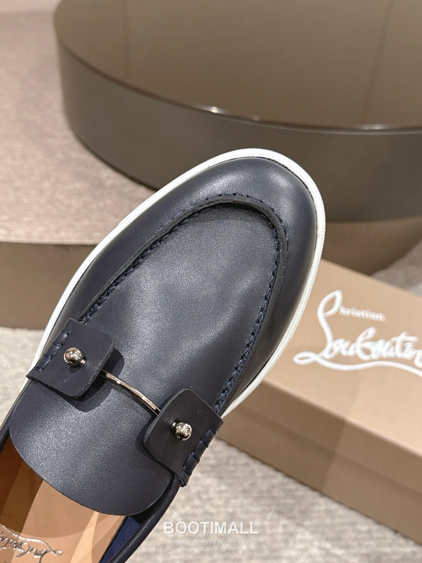 Christian Louboutin Chambeliboat Calfskin Leather Loafer with Metal Buckle Strap Rubber Sole Detail 크리스찬루부탱 샴벨리보트 카프스킨 레더 로퍼 메탈 버클 스트랩 러버솔 디테일 3cm 7