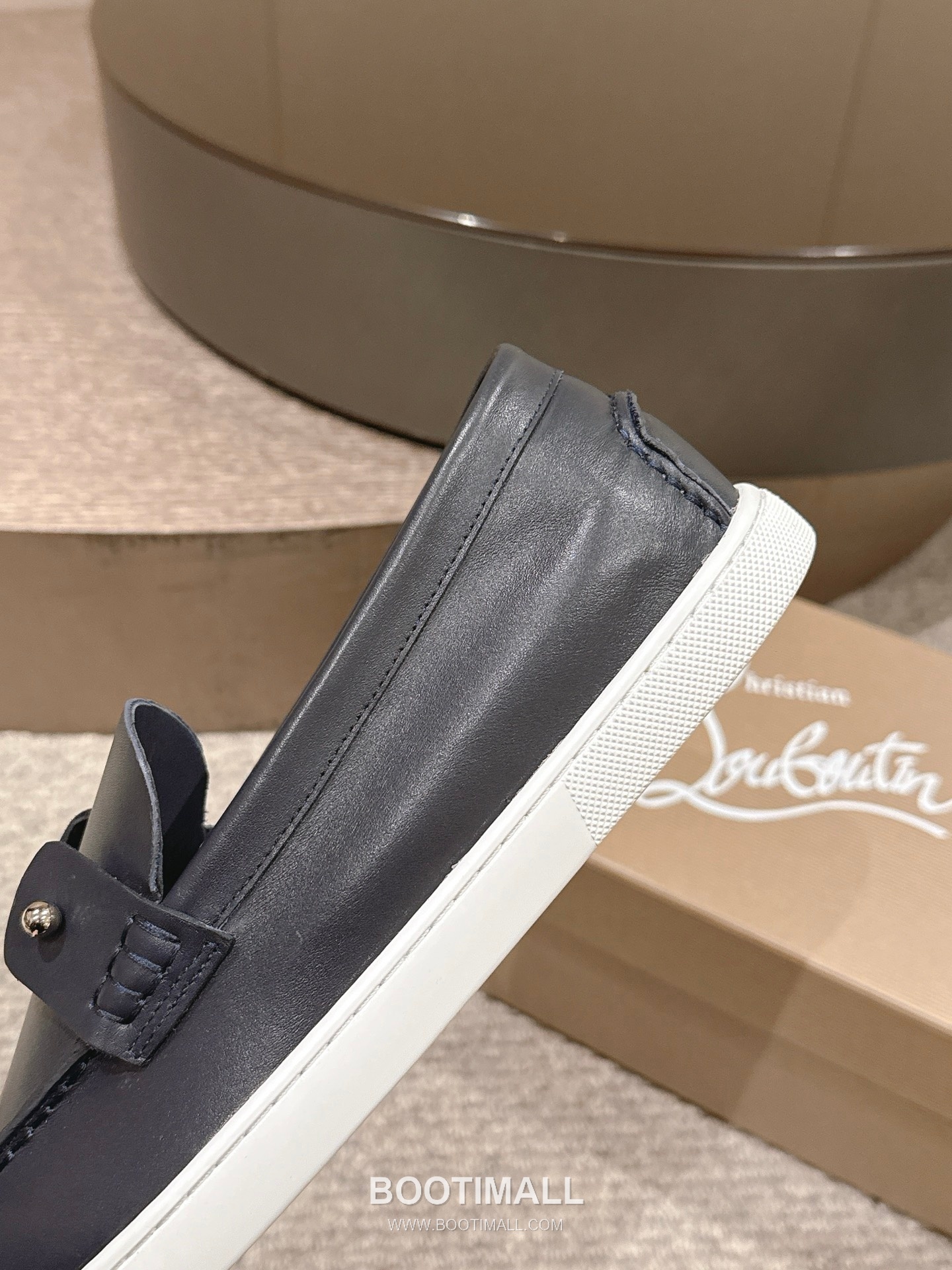 Christian Louboutin Chambeliboat Calfskin Leather Loafer with Metal Buckle Strap Rubber Sole Detail 크리스찬루부탱 샴벨리보트 카프스킨 레더 로퍼 메탈 버클 스트랩 러버솔 디테일 3cm 8