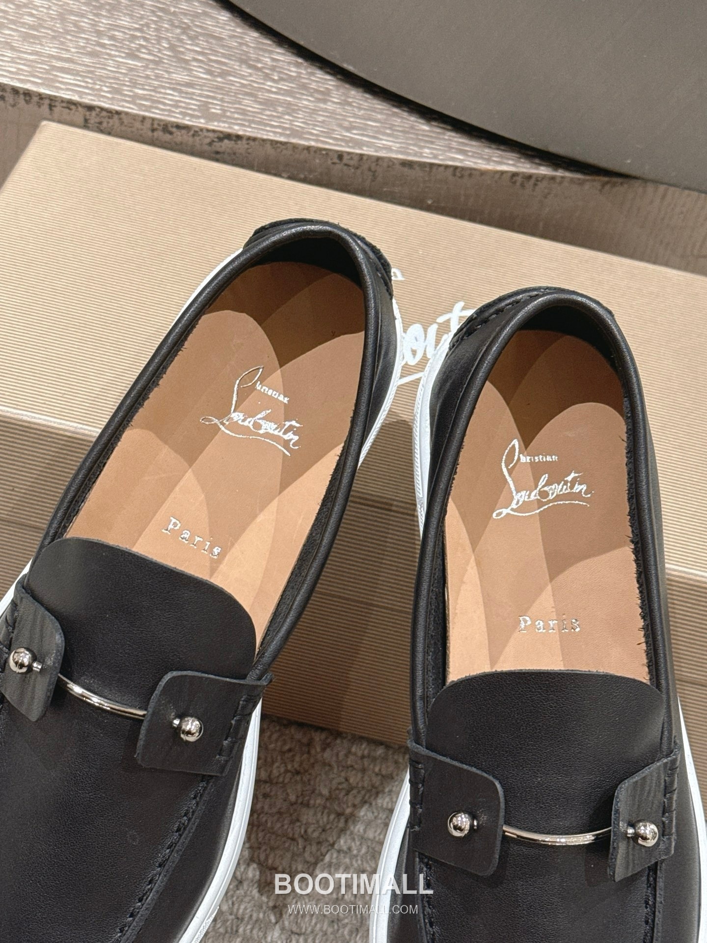 Christian Louboutin Chambeliboat Calfskin Leather Loafer with Metal Buckle Strap Rubber Sole Detail 크리스찬루부탱 샴벨리보트 카프스킨 레더 로퍼 메탈 버클 스트랩 러버솔 디테일 3cm 5