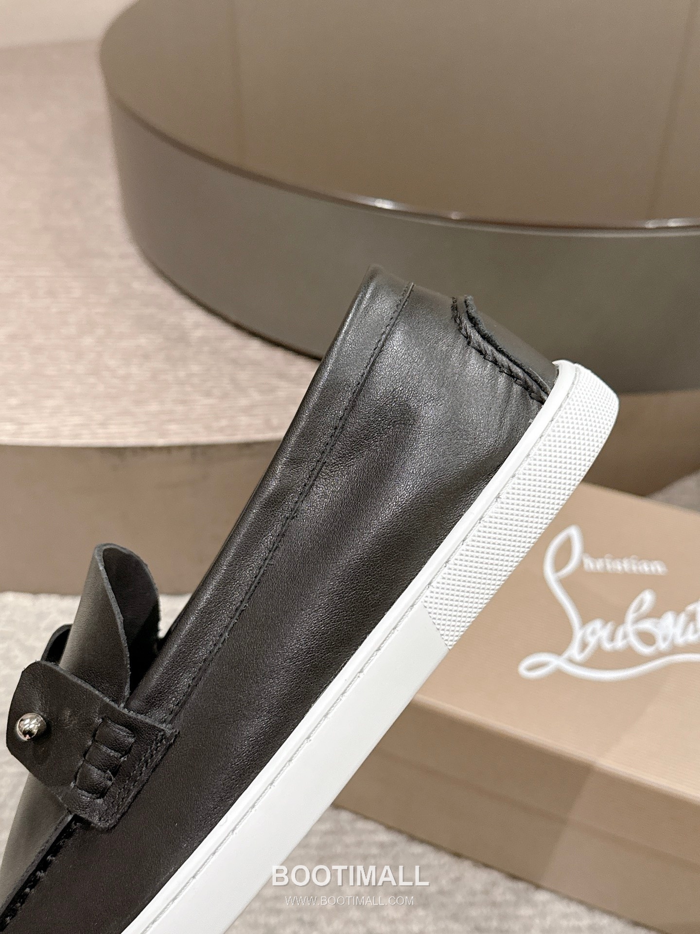 Christian Louboutin Chambeliboat Calfskin Leather Loafer with Metal Buckle Strap Rubber Sole Detail 크리스찬루부탱 샴벨리보트 카프스킨 레더 로퍼 메탈 버클 스트랩 러버솔 디테일 3cm 8