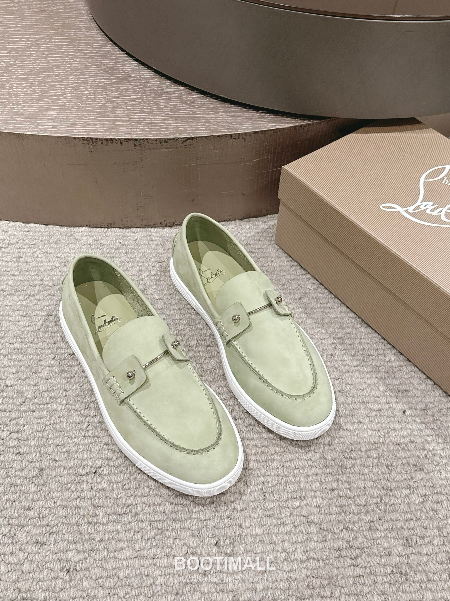 Christian Louboutin Chambeliboat Calfskin Leather Boat Loafer with Metal Buckle Strap Rubber Sole Detail 크리스찬루부탱 샴벨리보트 카프스킨 레더 보트 로퍼 메탈 버클 스트랩 러버솔 디테일 3cm 3