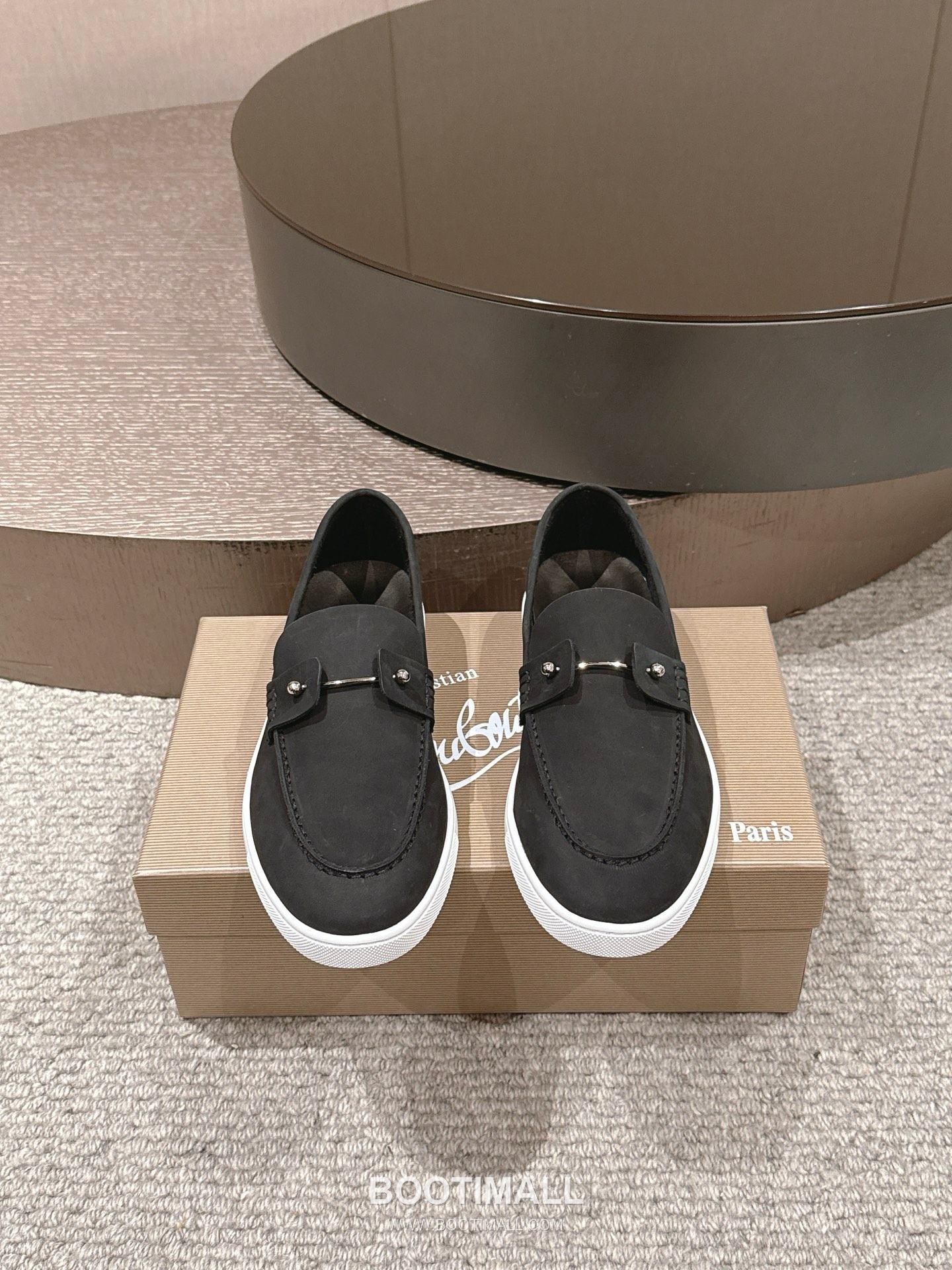 Christian Louboutin Chambeliboat Calfskin Leather Boat Loafer with Metal Buckle Strap Rubber Sole Detail 크리스찬루부탱 샴벨리보트 카프스킨 레더 보트 로퍼 메탈 버클 스트랩 러버솔 디테일 3cm 1