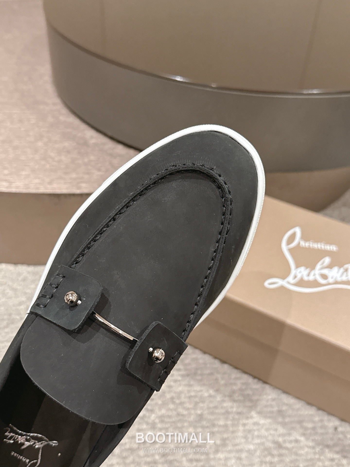 Christian Louboutin Chambeliboat Calfskin Leather Boat Loafer with Metal Buckle Strap Rubber Sole Detail 크리스찬루부탱 샴벨리보트 카프스킨 레더 보트 로퍼 메탈 버클 스트랩 러버솔 디테일 3cm 7