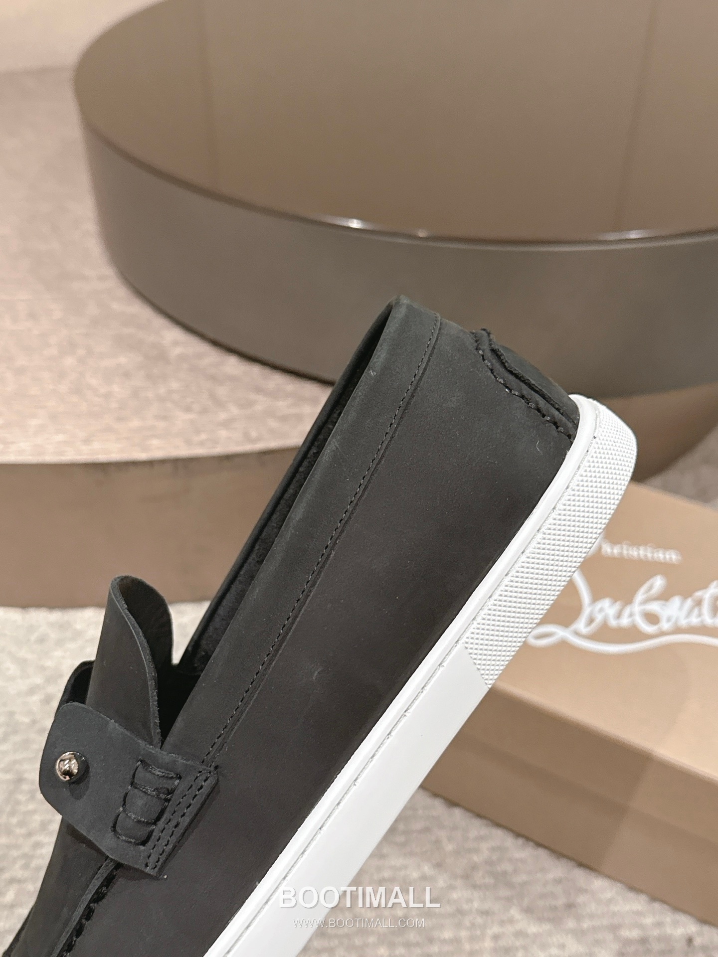 Christian Louboutin Chambeliboat Calfskin Leather Boat Loafer with Metal Buckle Strap Rubber Sole Detail 크리스찬루부탱 샴벨리보트 카프스킨 레더 보트 로퍼 메탈 버클 스트랩 러버솔 디테일 3cm 8