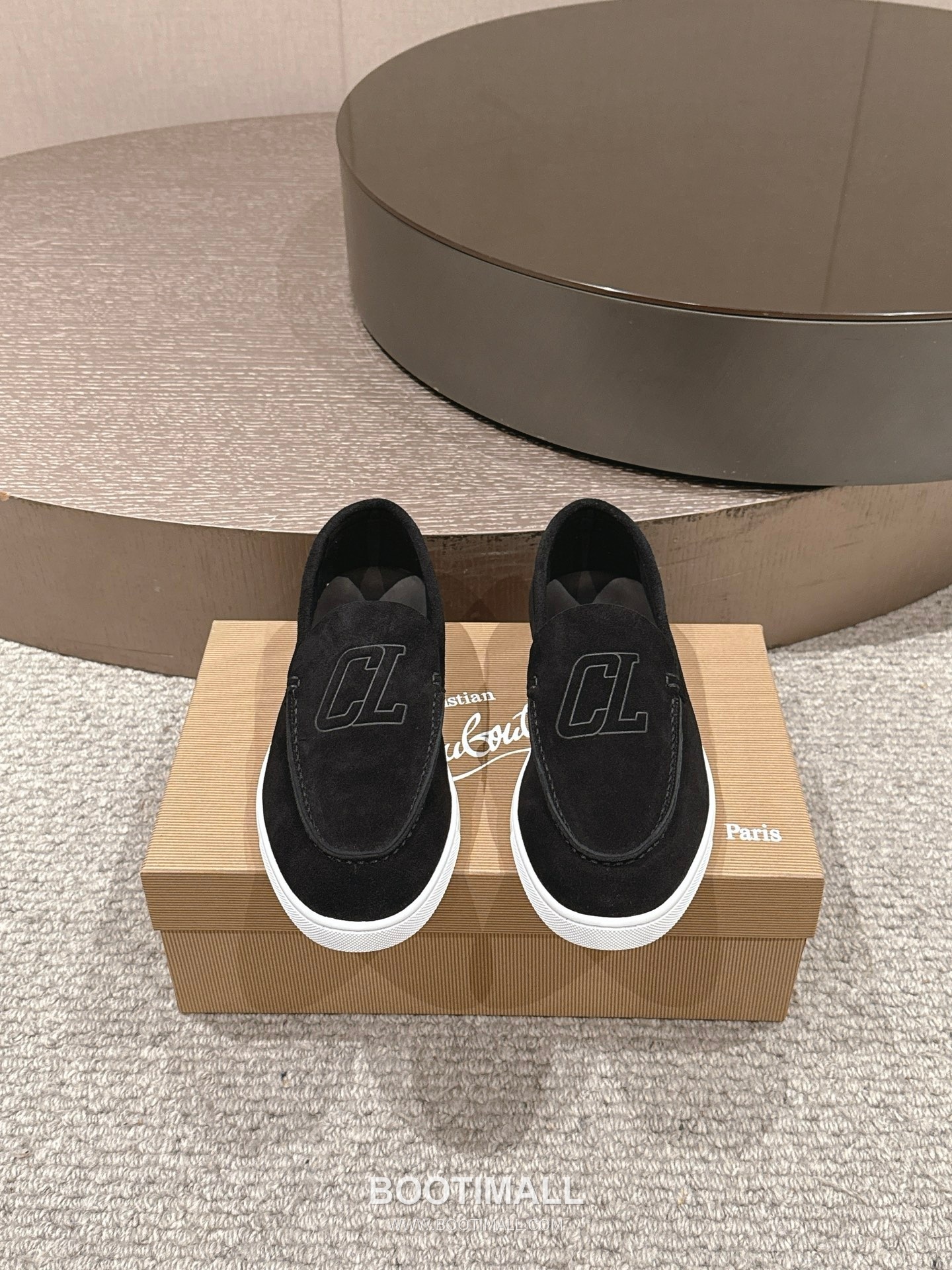 Christian Louboutin Chambeliboat Calfskin Leather Boat Loafer with Metal Buckle Strap Rubber Sole Detail 크리스찬루부탱 샴벨리보트 카프스킨 레더 보트 로퍼 메탈 버클 스트랩 러버솔 디테일 3cm 1