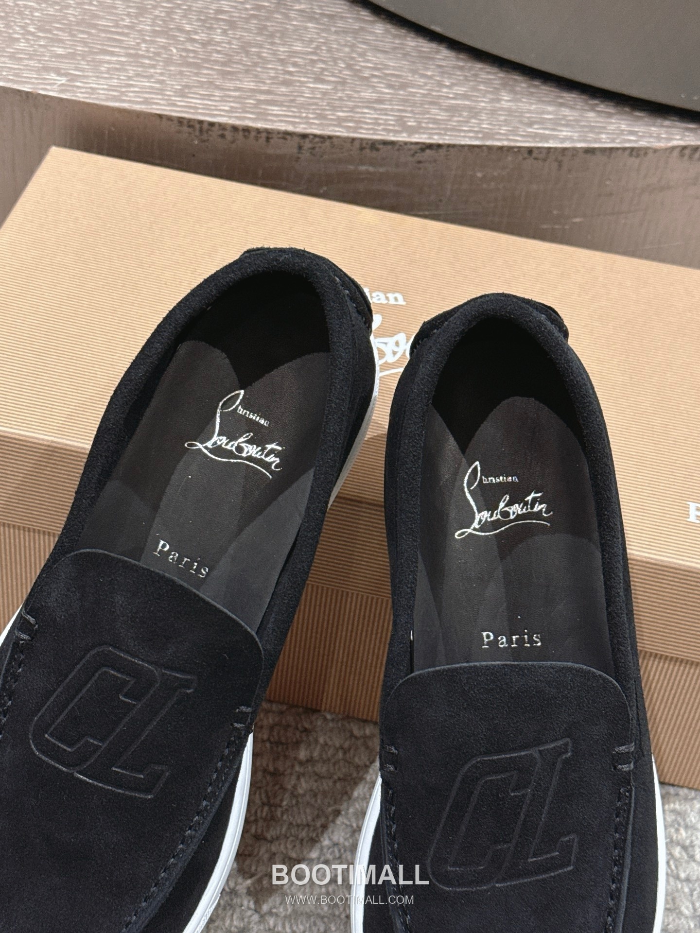 Christian Louboutin Chambeliboat Calfskin Leather Boat Loafer with Metal Buckle Strap Rubber Sole Detail 크리스찬루부탱 샴벨리보트 카프스킨 레더 보트 로퍼 메탈 버클 스트랩 러버솔 디테일 3cm 5