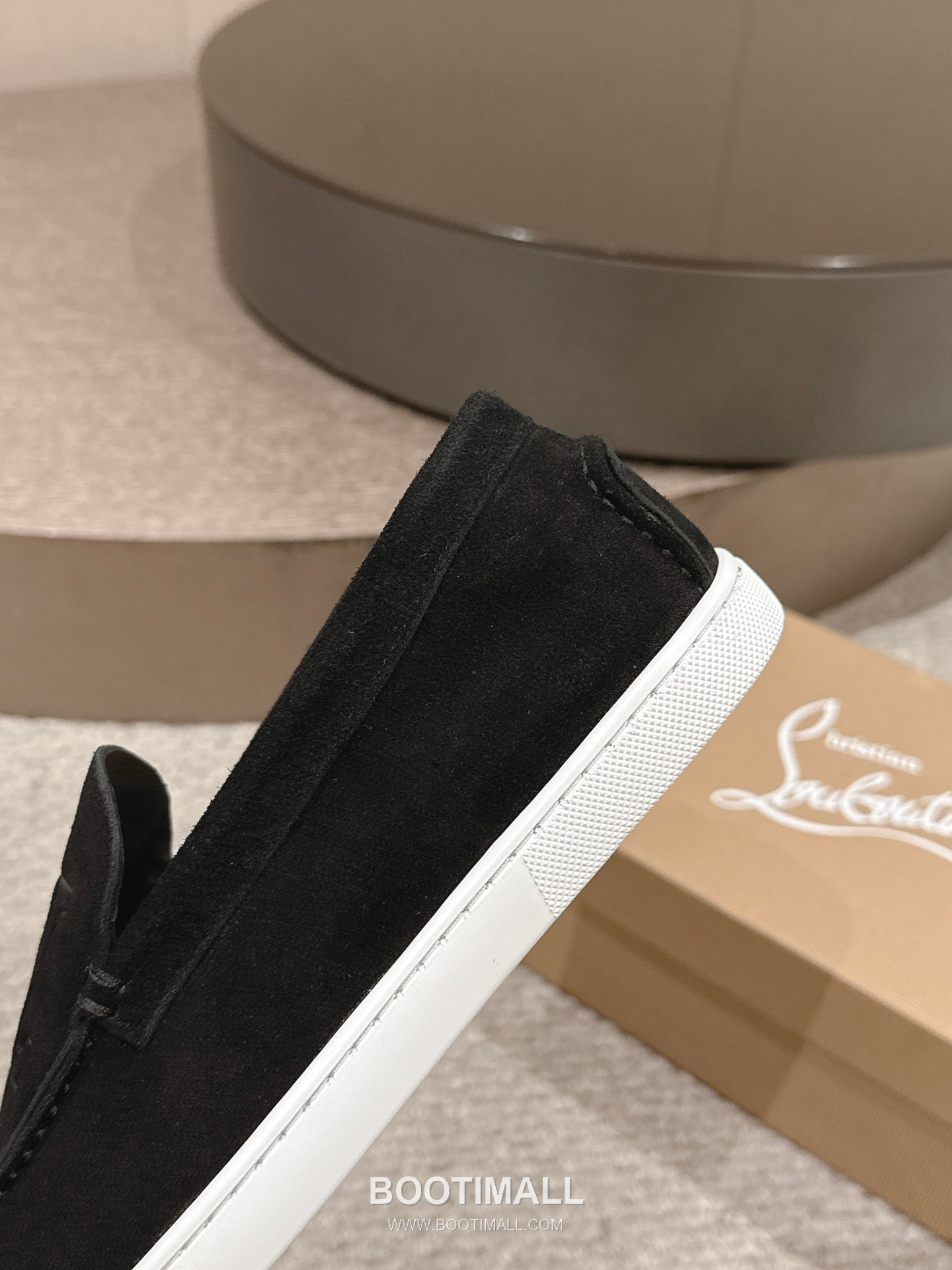 Christian Louboutin Chambeliboat Calfskin Leather Boat Loafer with Metal Buckle Strap Rubber Sole Detail 크리스찬루부탱 샴벨리보트 카프스킨 레더 보트 로퍼 메탈 버클 스트랩 러버솔 디테일 3cm 8