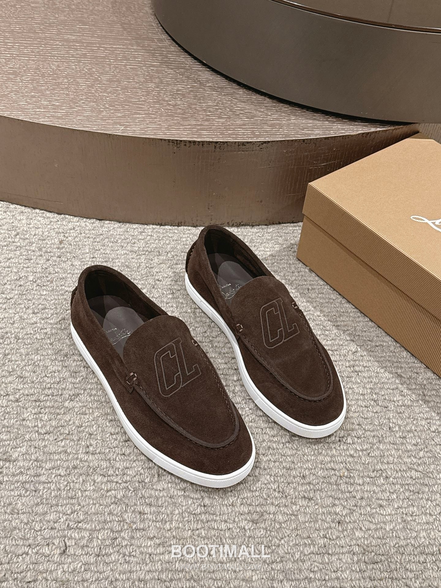 Christian Louboutin Chambeliboat Calfskin Leather Boat Loafer with Metal Buckle Strap Rubber Sole Detail 크리스찬루부탱 샴벨리보트 카프스킨 레더 보트 로퍼 메탈 버클 스트랩 러버솔 디테일 3cm 3