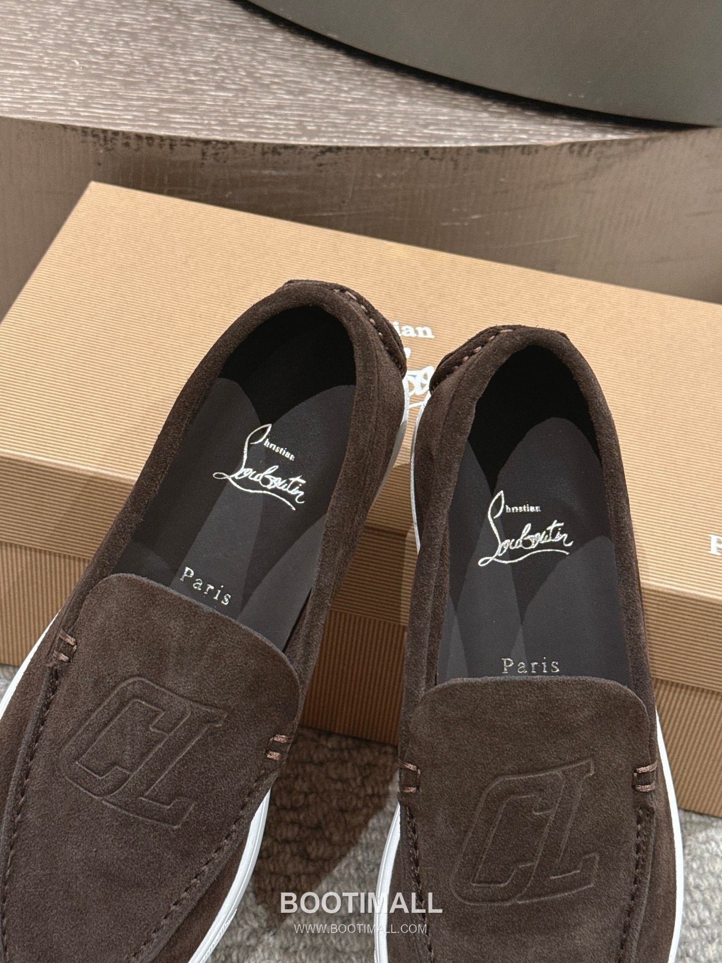 Christian Louboutin Chambeliboat Calfskin Leather Boat Loafer with Metal Buckle Strap Rubber Sole Detail 크리스찬루부탱 샴벨리보트 카프스킨 레더 보트 로퍼 메탈 버클 스트랩 러버솔 디테일 3cm 6