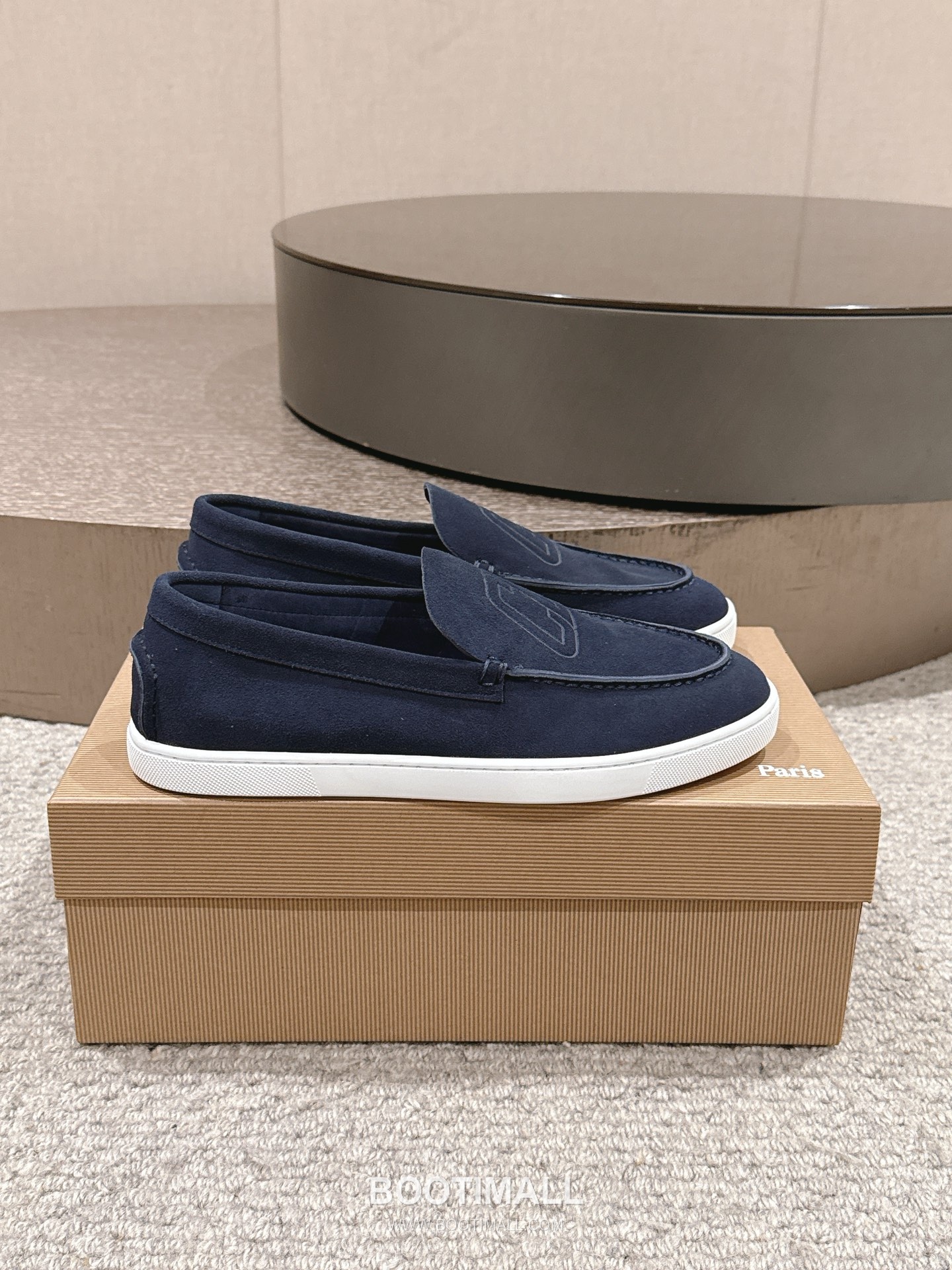 Christian Louboutin Chambeliboat Calfskin Leather Boat Loafer with Metal Buckle Strap Rubber Sole Detail 크리스찬루부탱 샴벨리보트 카프스킨 레더 보트 로퍼 메탈 버클 스트랩 러버솔 디테일 3cm 2