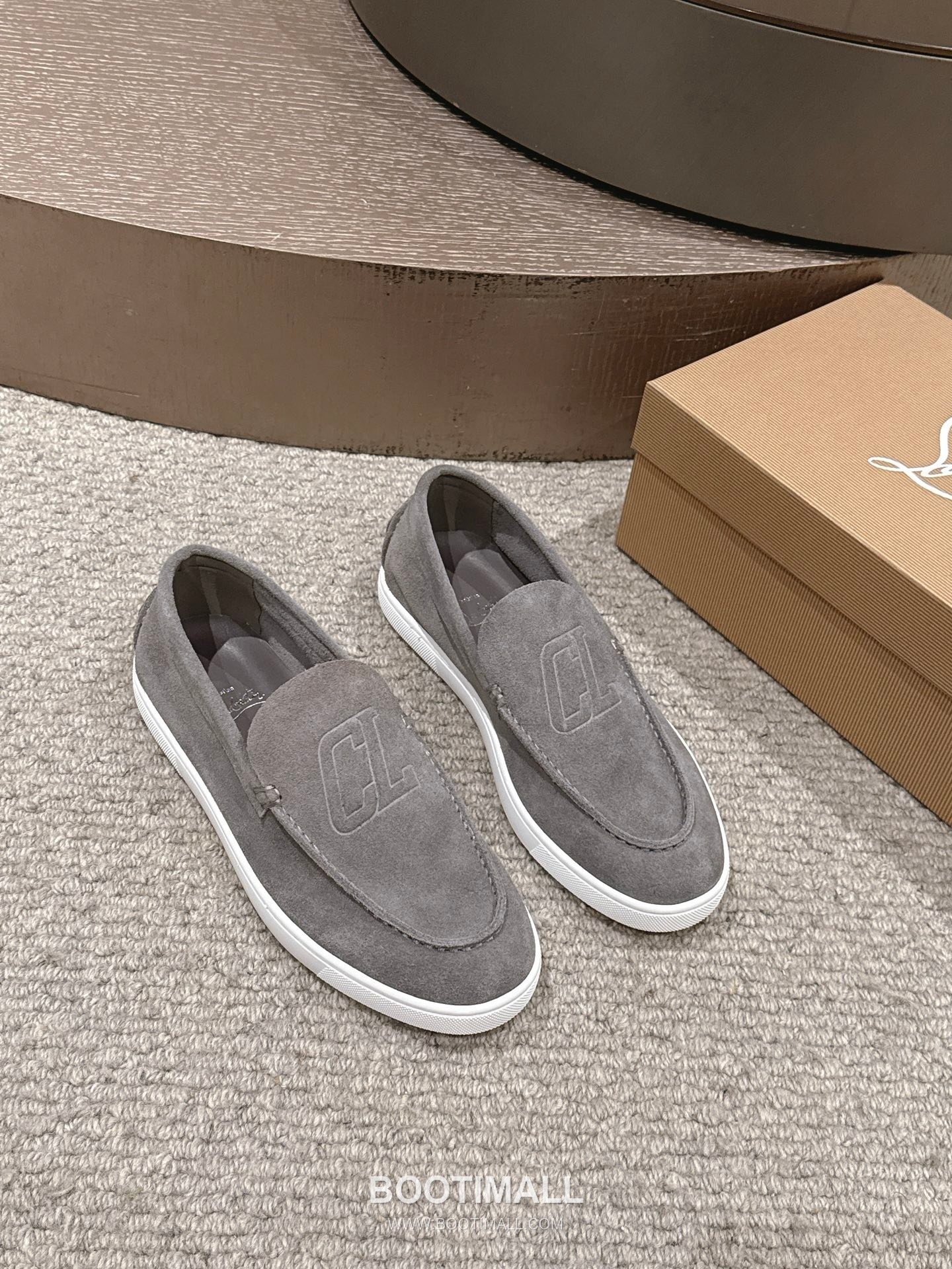 Christian Louboutin Chambeliboat Calfskin Leather Boat Loafer with Metal Buckle Strap Rubber Sole Detail 크리스찬루부탱 샴벨리보트 카프스킨 레더 보트 로퍼 메탈 버클 스트랩 러버솔 디테일 3cm 3