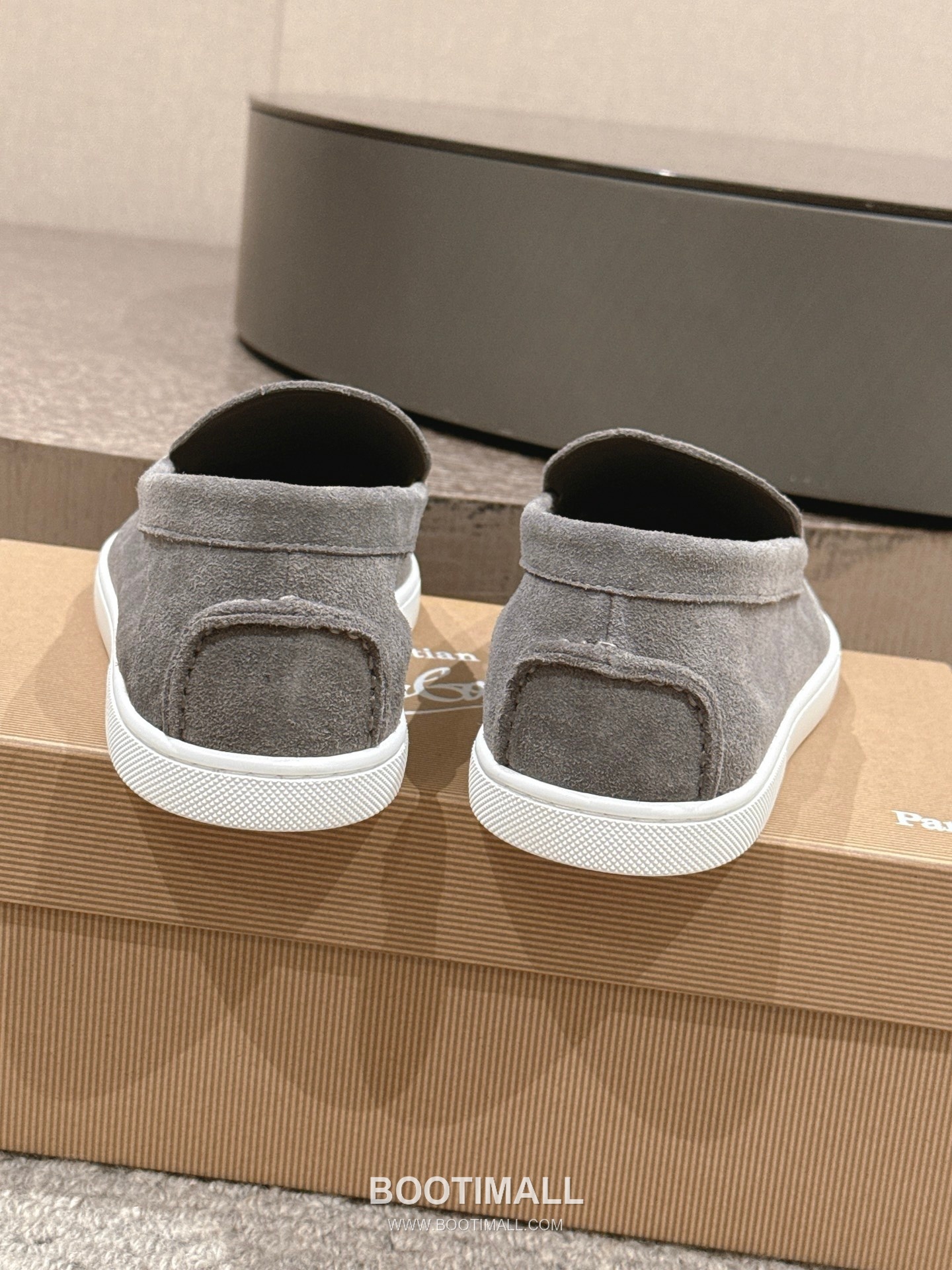 Christian Louboutin Chambeliboat Calfskin Leather Boat Loafer with Metal Buckle Strap Rubber Sole Detail 크리스찬루부탱 샴벨리보트 카프스킨 레더 보트 로퍼 메탈 버클 스트랩 러버솔 디테일 3cm 4