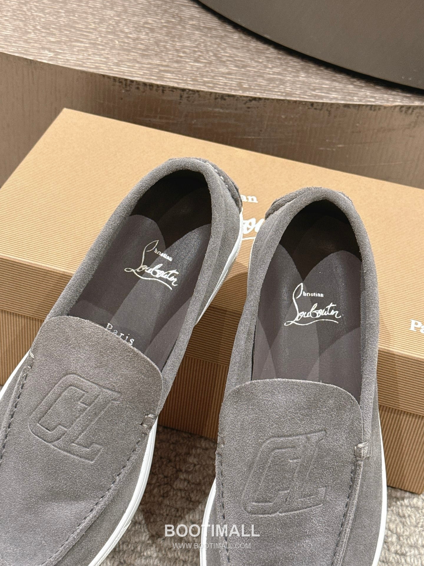 Christian Louboutin Chambeliboat Calfskin Leather Boat Loafer with Metal Buckle Strap Rubber Sole Detail 크리스찬루부탱 샴벨리보트 카프스킨 레더 보트 로퍼 메탈 버클 스트랩 러버솔 디테일 3cm 5