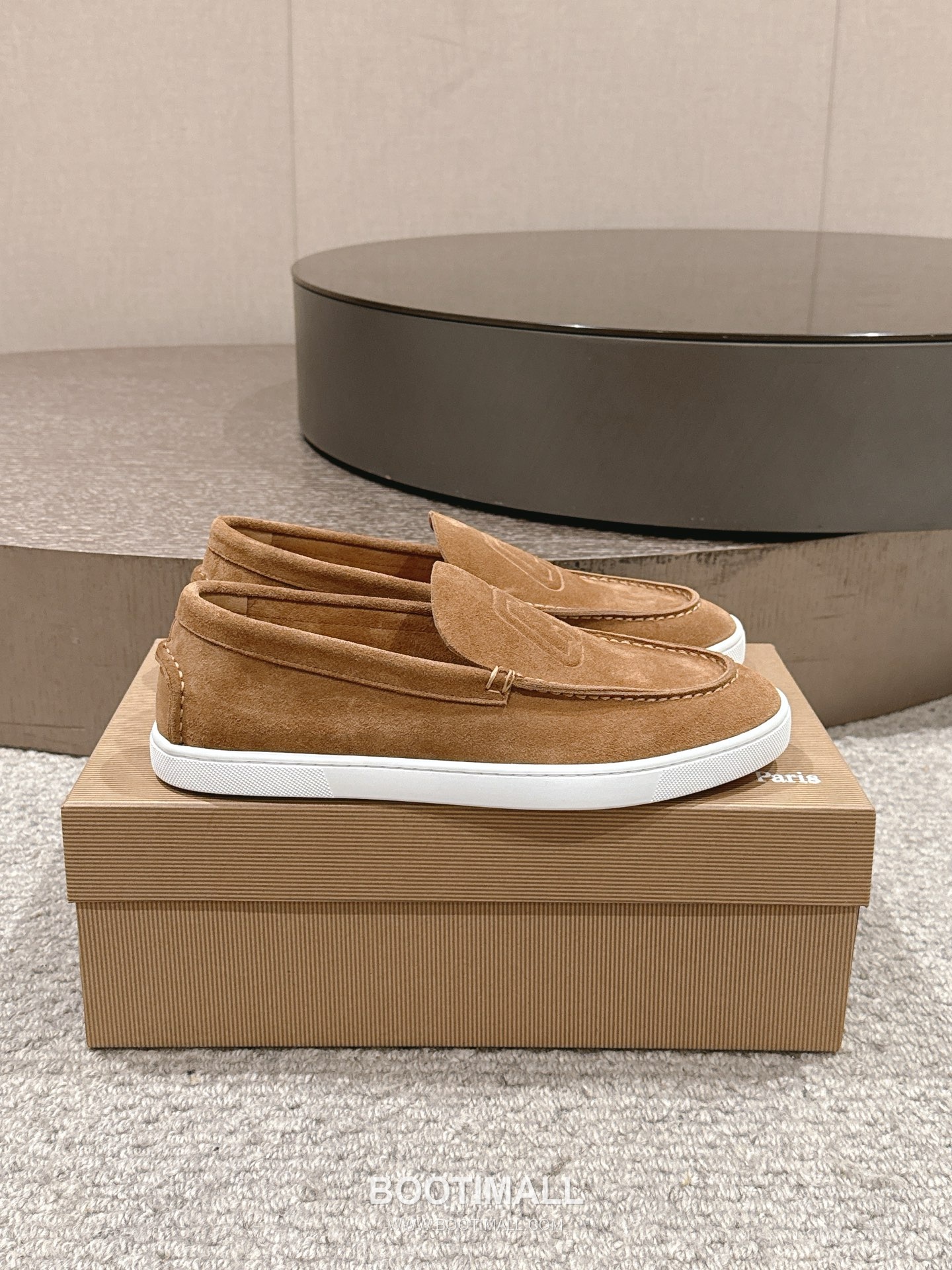 Christian Louboutin Chambeliboat Calfskin Leather Boat Loafer with Metal Buckle Strap Rubber Sole Detail 크리스찬루부탱 샴벨리보트 카프스킨 레더 보트 로퍼 메탈 버클 스트랩 러버솔 디테일 3cm 2