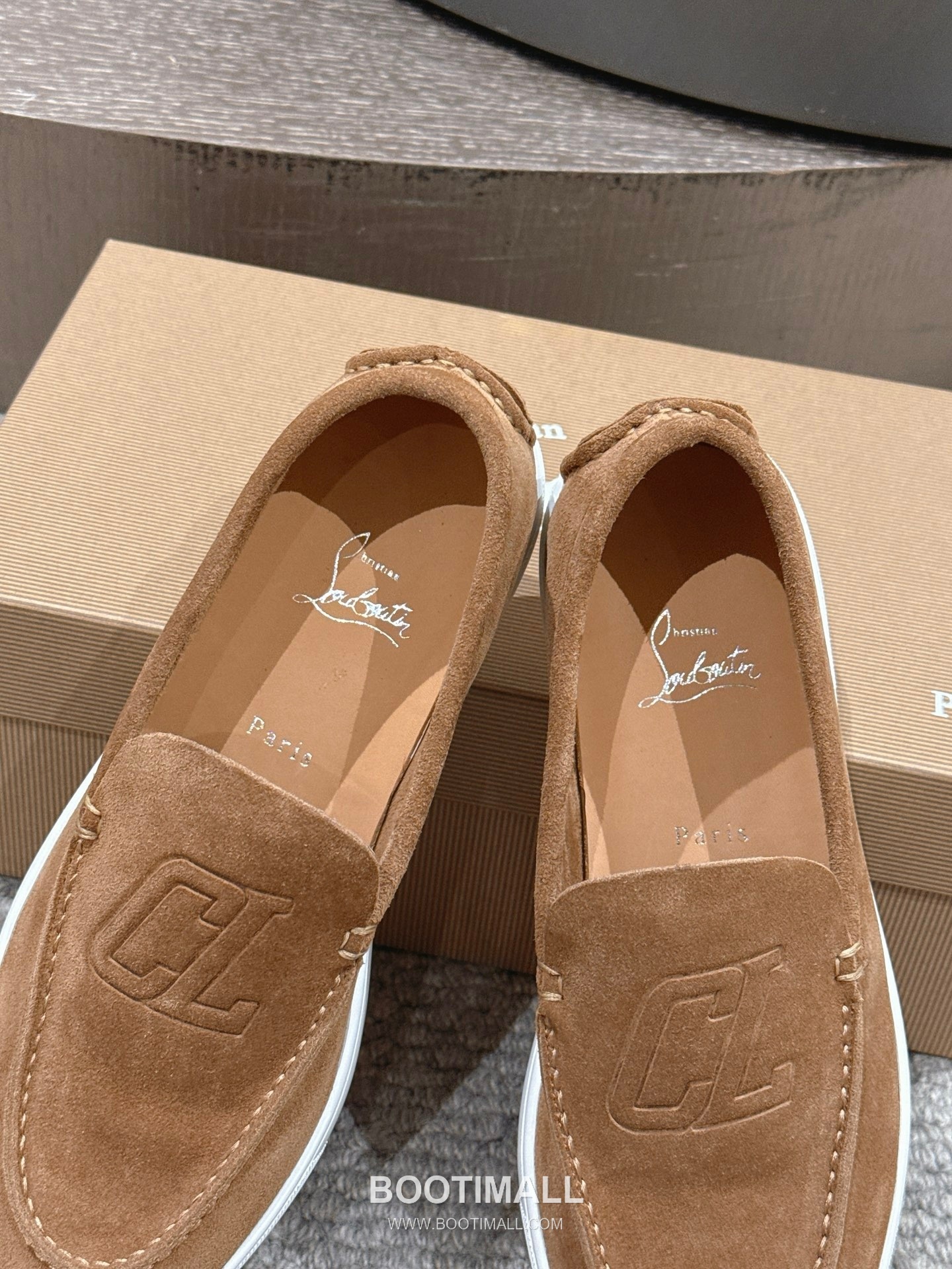 Christian Louboutin Chambeliboat Calfskin Leather Boat Loafer with Metal Buckle Strap Rubber Sole Detail 크리스찬루부탱 샴벨리보트 카프스킨 레더 보트 로퍼 메탈 버클 스트랩 러버솔 디테일 3cm 5