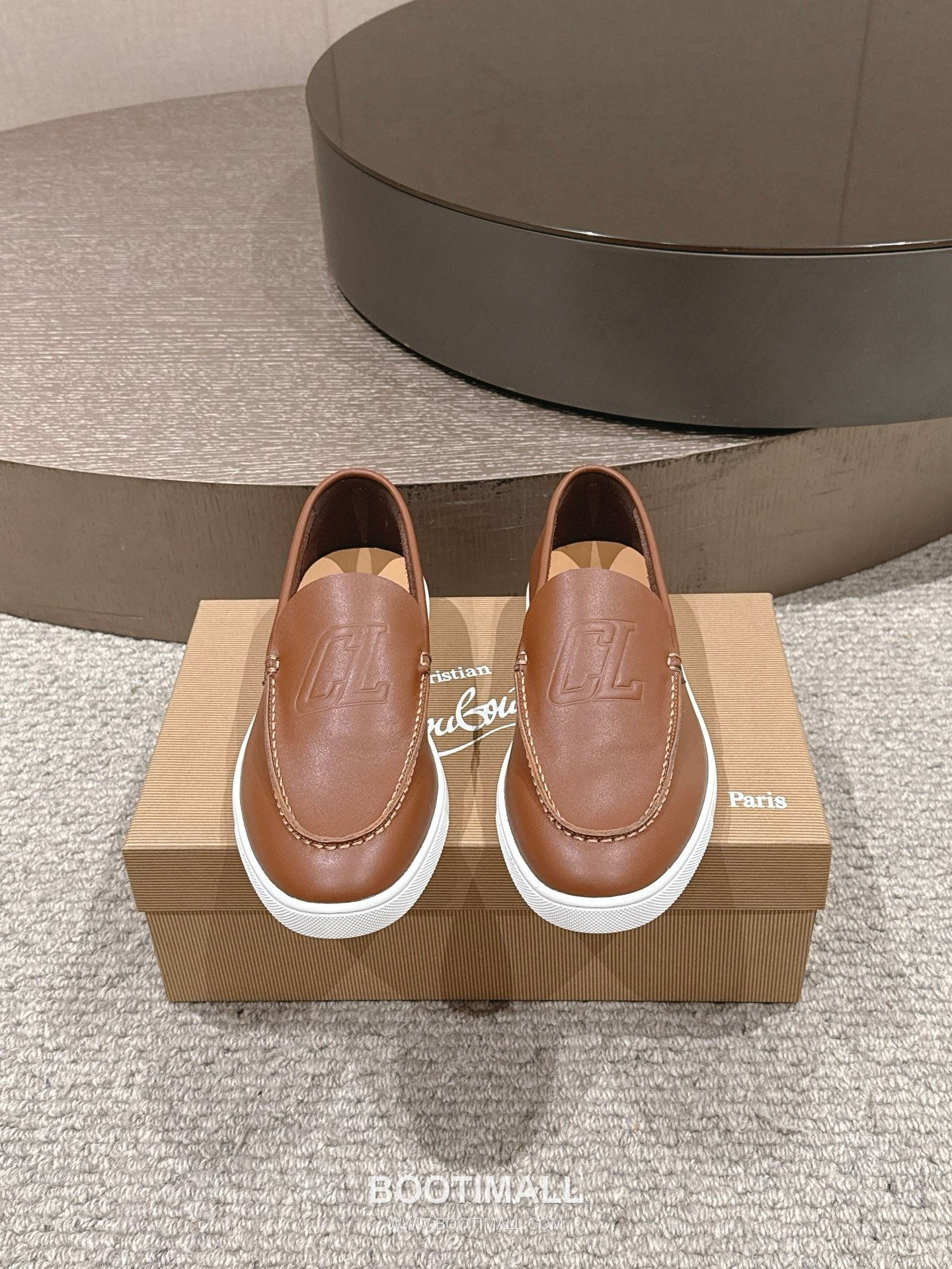 Christian Louboutin Chambeliboat Calfskin Leather Boat Loafer with Metal Buckle Strap Rubber Sole Detail 크리스찬루부탱 샴벨리보트 카프스킨 레더 보트 로퍼 메탈 버클 스트랩 러버솔 디테일 3cm 1