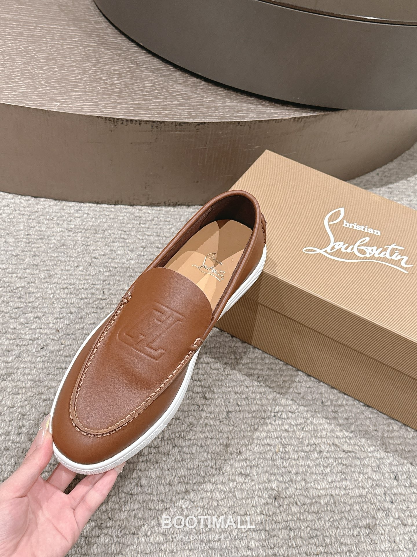 Christian Louboutin Chambeliboat Calfskin Leather Boat Loafer with Metal Buckle Strap Rubber Sole Detail 크리스찬루부탱 샴벨리보트 카프스킨 레더 보트 로퍼 메탈 버클 스트랩 러버솔 디테일 3cm 6