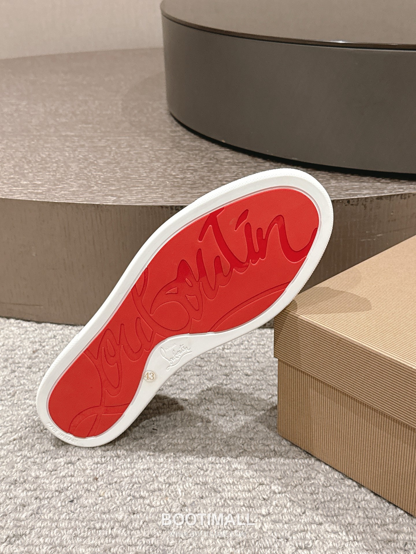 Christian Louboutin Chambeliboat Calfskin Leather Boat Loafer with Metal Buckle Strap Rubber Sole Detail 크리스찬루부탱 샴벨리보트 카프스킨 레더 보트 로퍼 메탈 버클 스트랩 러버솔 디테일 3cm 9