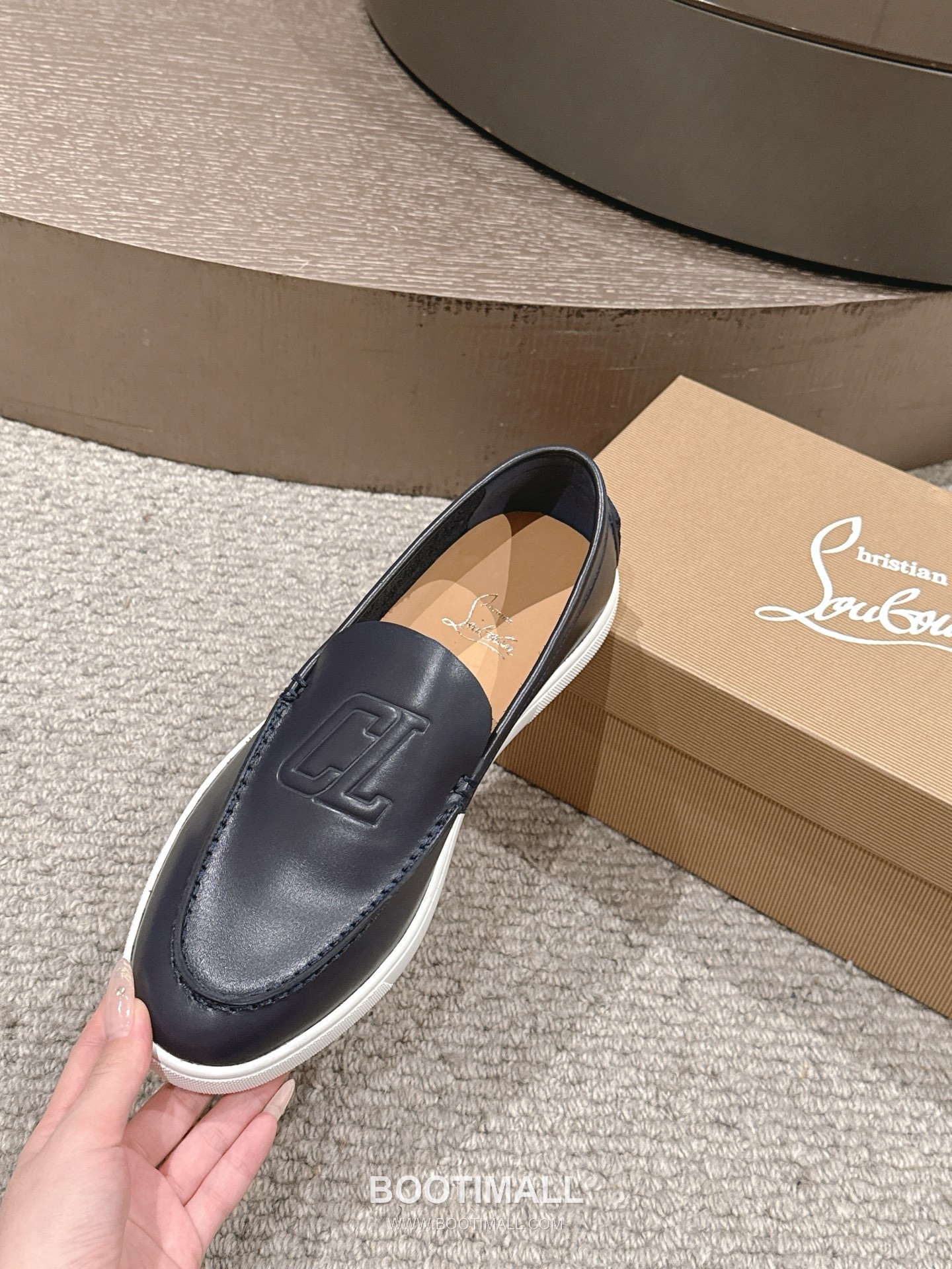 Christian Louboutin Chambeliboat Calfskin Leather Boat Loafer with Metal Buckle Strap Rubber Sole Detail 크리스찬루부탱 샴벨리보트 카프스킨 레더 보트 로퍼 메탈 버클 스트랩 러버솔 디테일 3cm 6