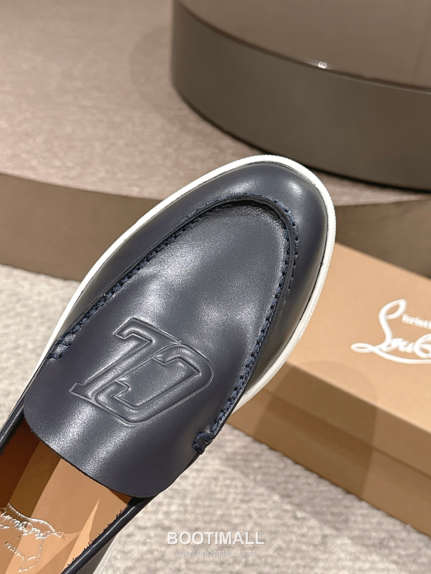 Christian Louboutin Chambeliboat Calfskin Leather Boat Loafer with Metal Buckle Strap Rubber Sole Detail 크리스찬루부탱 샴벨리보트 카프스킨 레더 보트 로퍼 메탈 버클 스트랩 러버솔 디테일 3cm 7