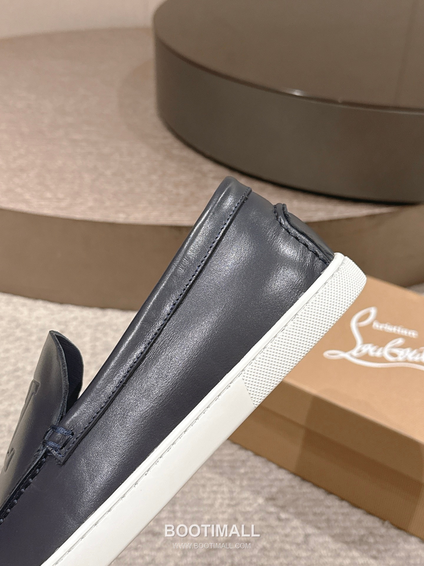 Christian Louboutin Chambeliboat Calfskin Leather Boat Loafer with Metal Buckle Strap Rubber Sole Detail 크리스찬루부탱 샴벨리보트 카프스킨 레더 보트 로퍼 메탈 버클 스트랩 러버솔 디테일 3cm 8